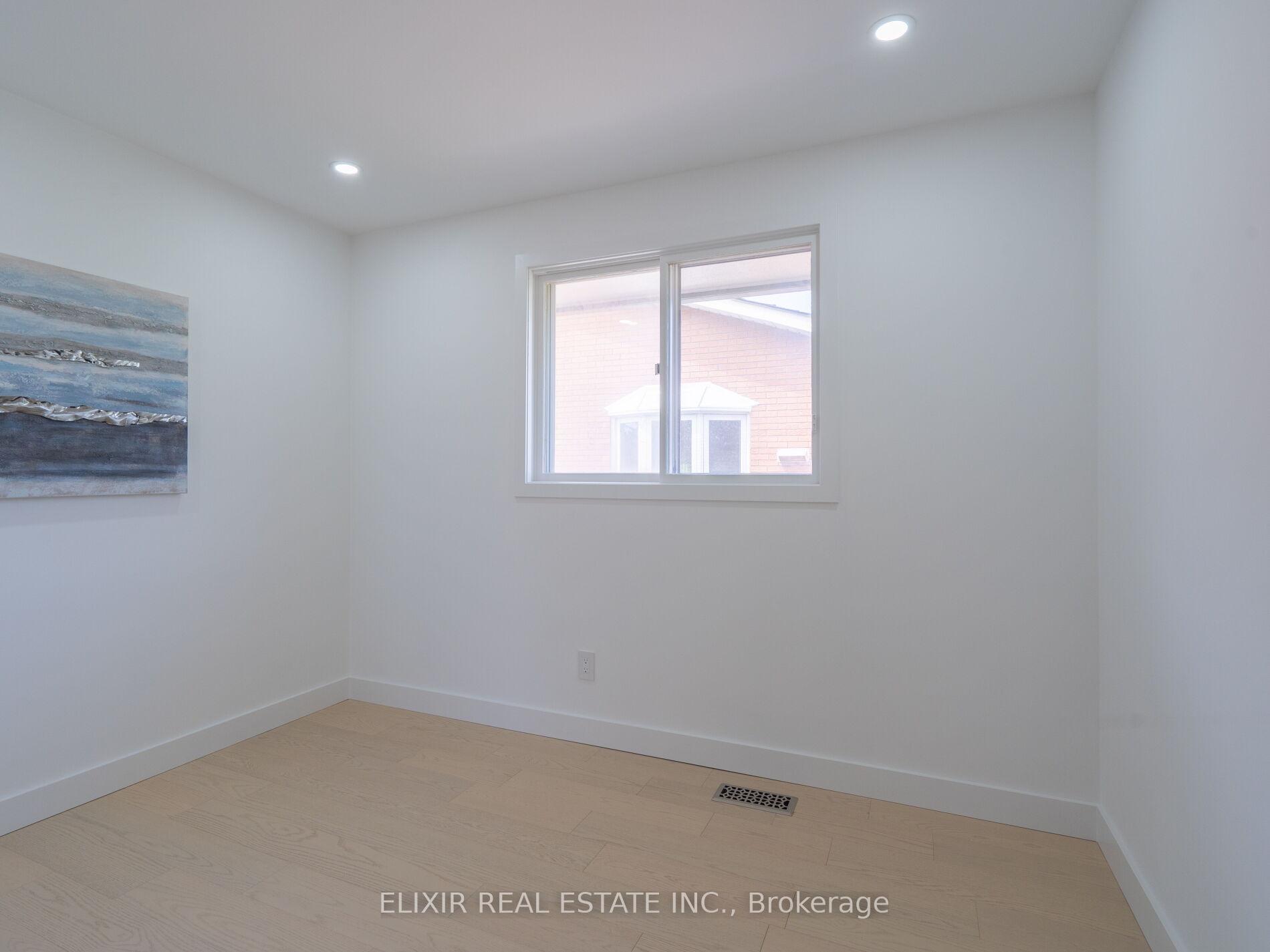 Photo 19 of 63 Champlain Avenue, Hamilton, Greenford — HOMEH