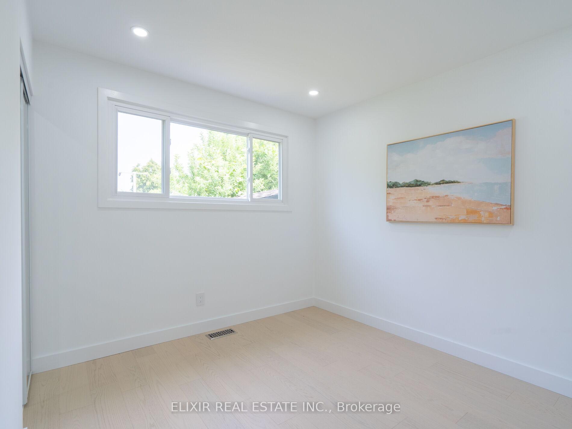 Photo 21 of 63 Champlain Avenue, Hamilton, Greenford — HOMEH