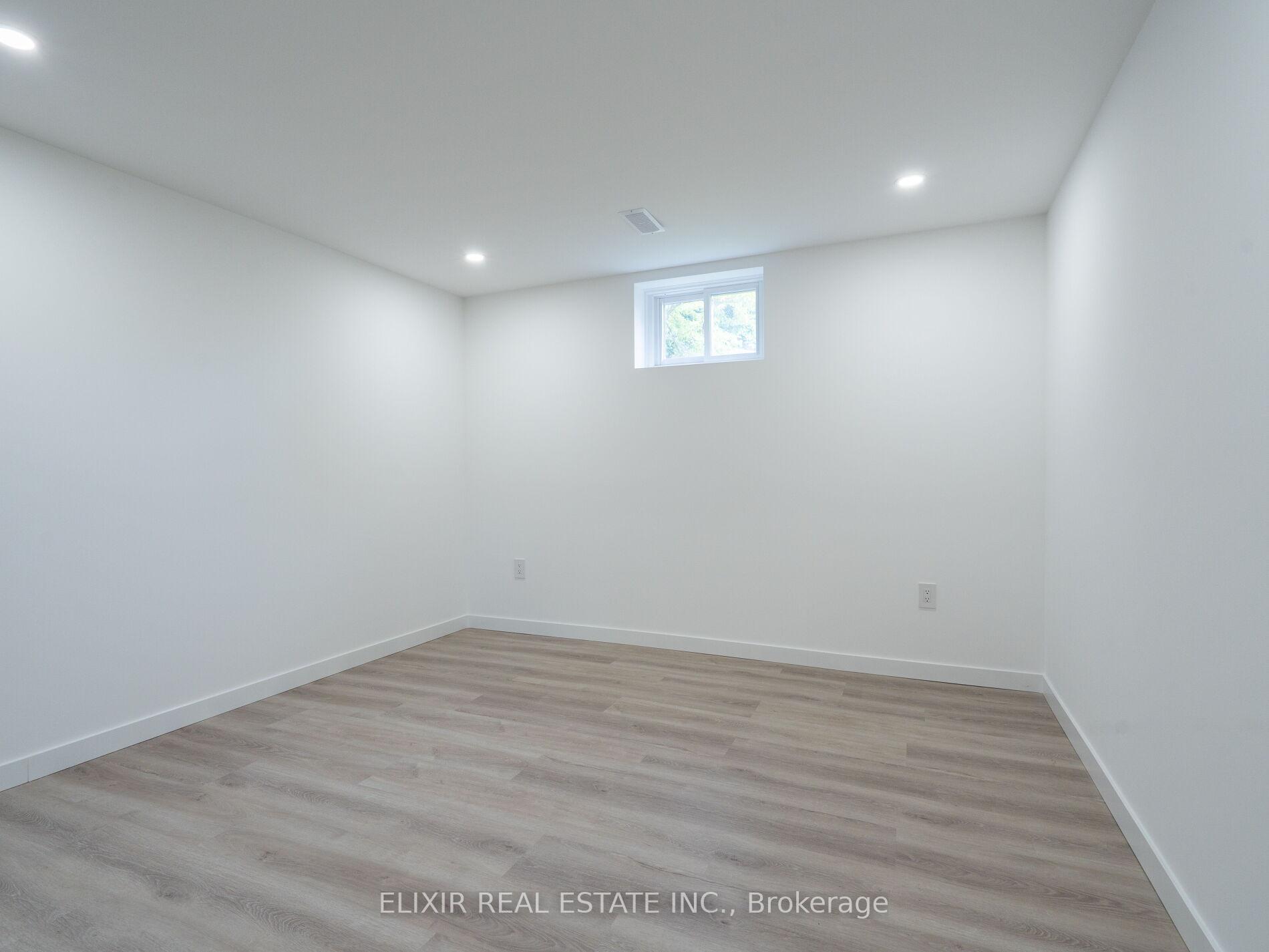 Photo 26 of 63 Champlain Avenue, Hamilton, Greenford — HOMEH