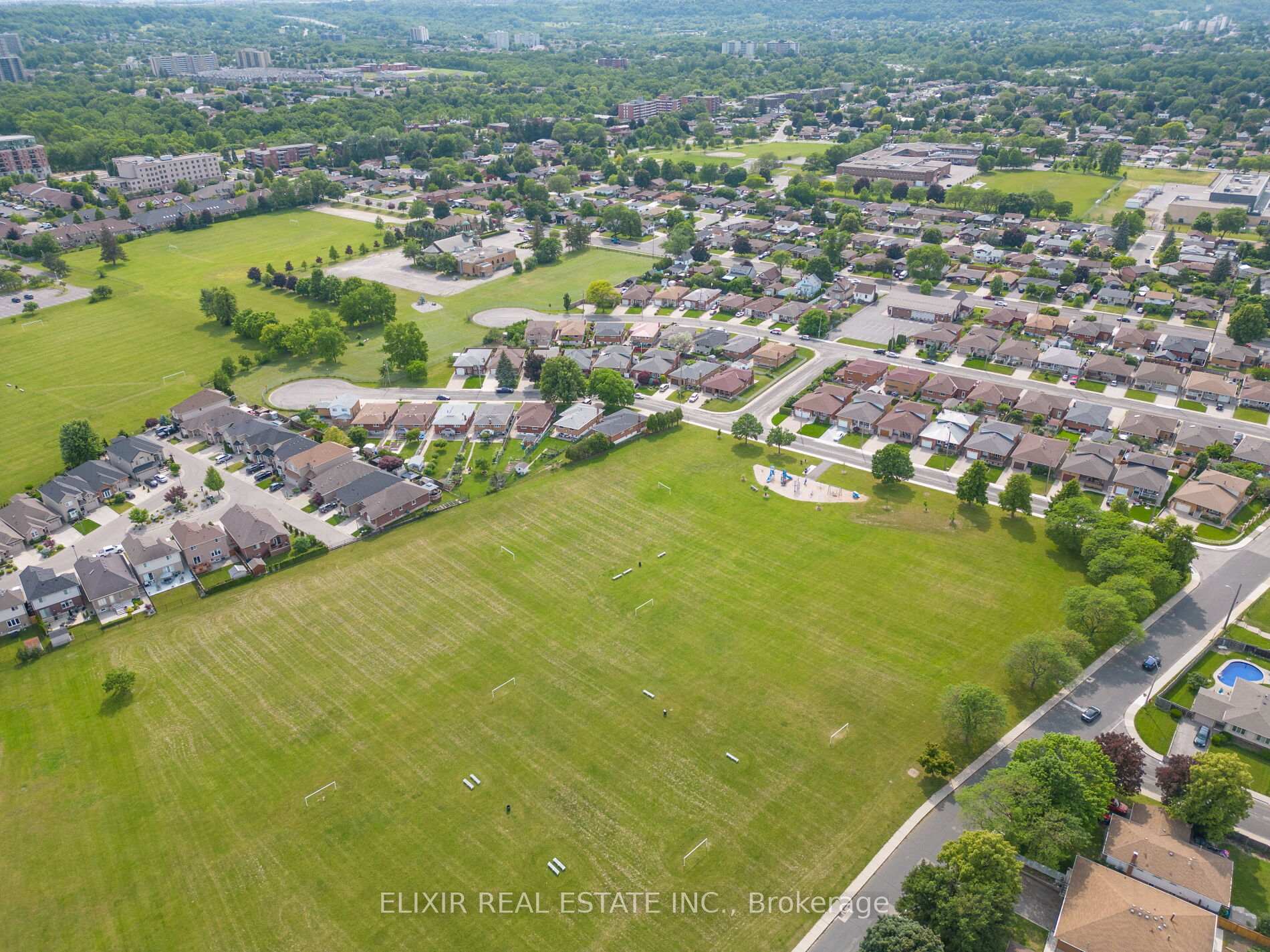 Photo 32 of 63 Champlain Avenue, Hamilton, Greenford — HOMEH
