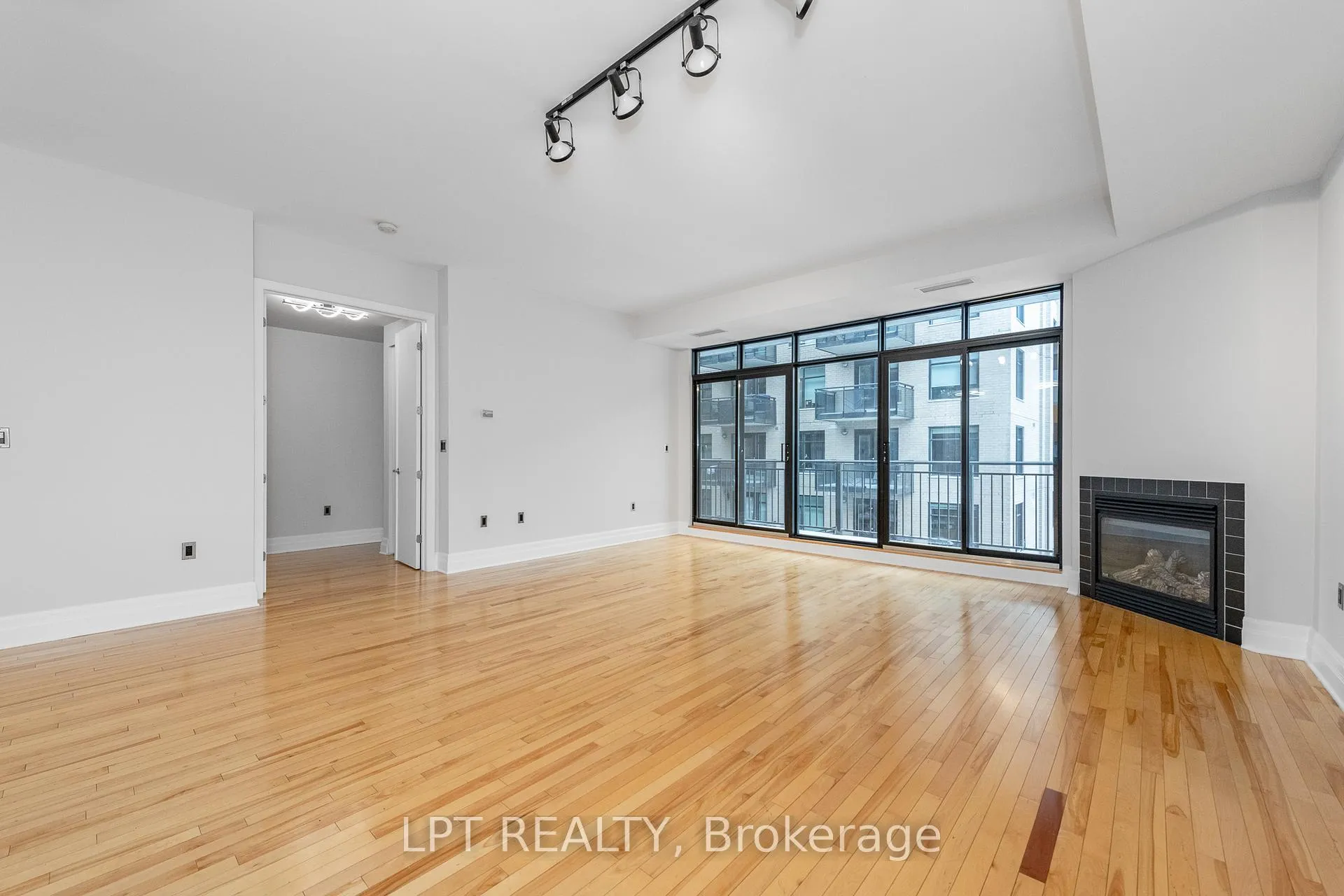 Photo 7 of Unit 606, 375 Lisgar Street, Ottawa, Ottawa Centre — HOMEH