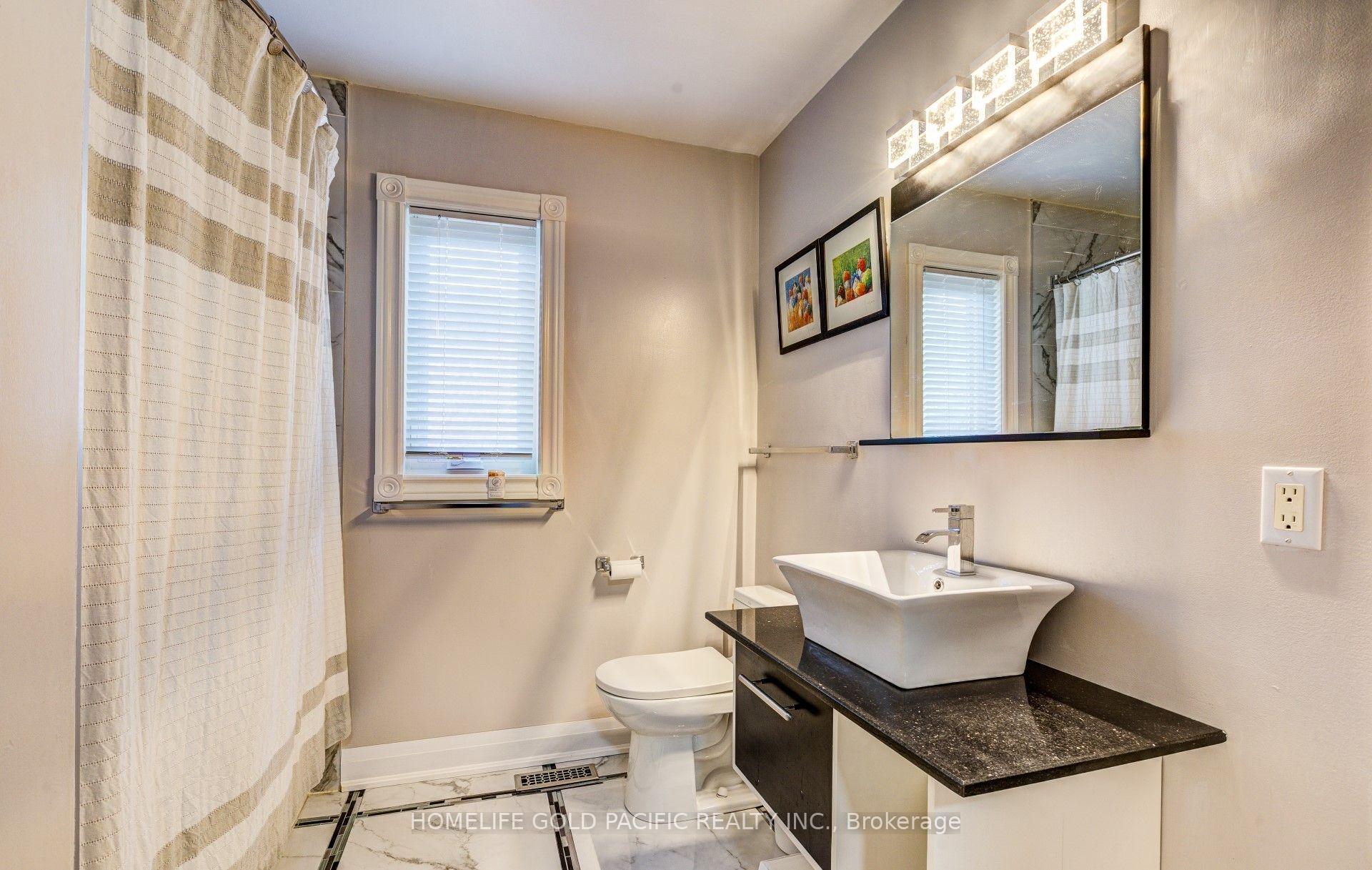 Photo 16 of 101 Clarendon Drive, Richmond Hill, Bayview Hill — HOMEH