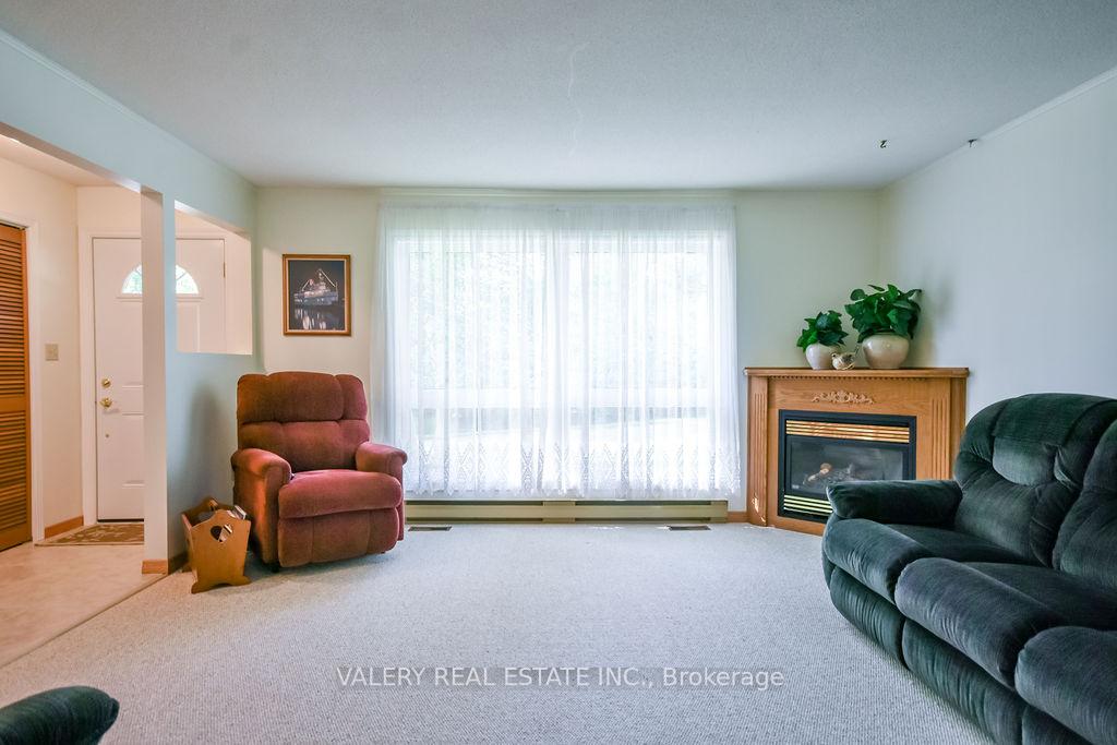 Photo 6 of 215 Fraser Street, Gravenhurst, Muskoka (S) — HOMEH