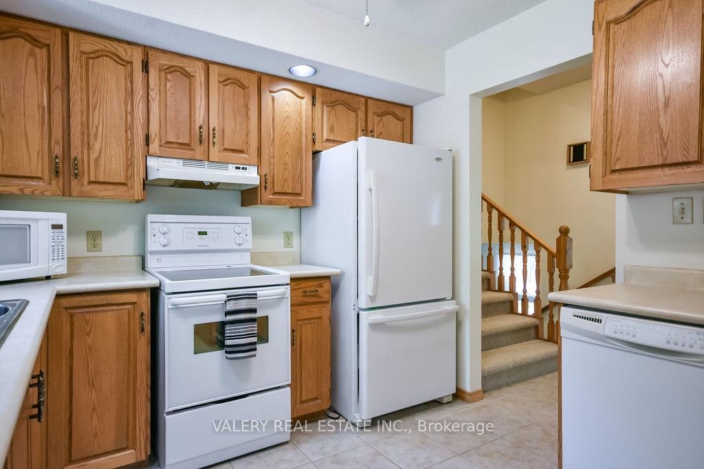 Photo 9 of 215 Fraser Street, Gravenhurst, Muskoka (S) — HOMEH