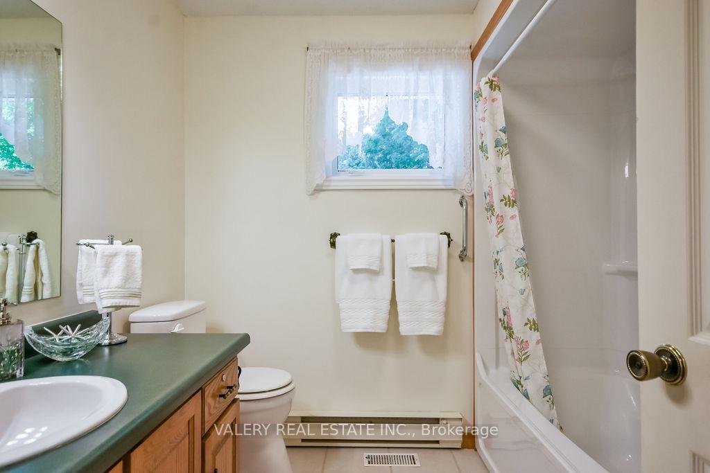 Photo 18 of 215 Fraser Street, Gravenhurst, Muskoka (S) — HOMEH