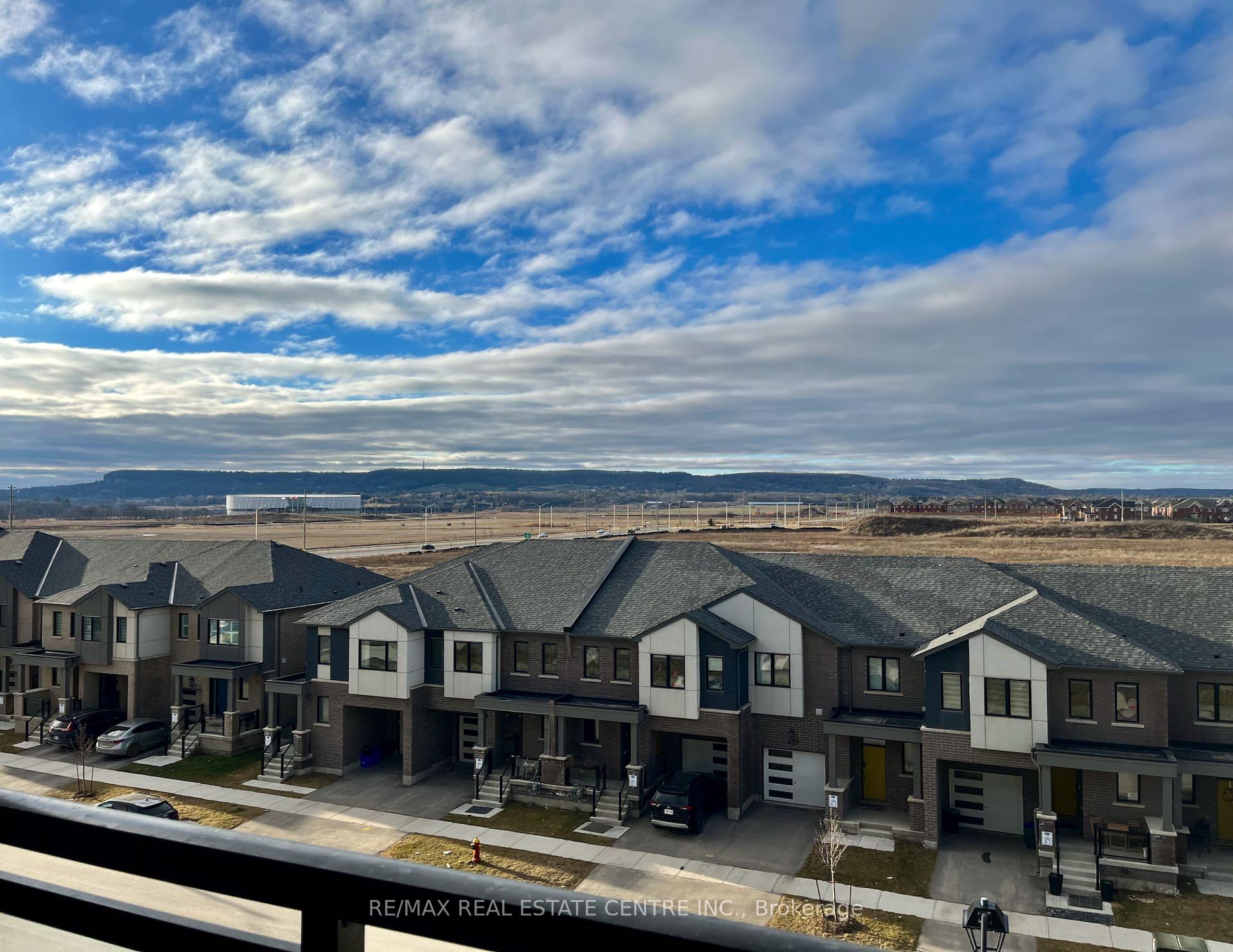 Photo 3 of Unit 422, 460 Gordon Krantz Avenue, Milton, Walker — HOMEH
