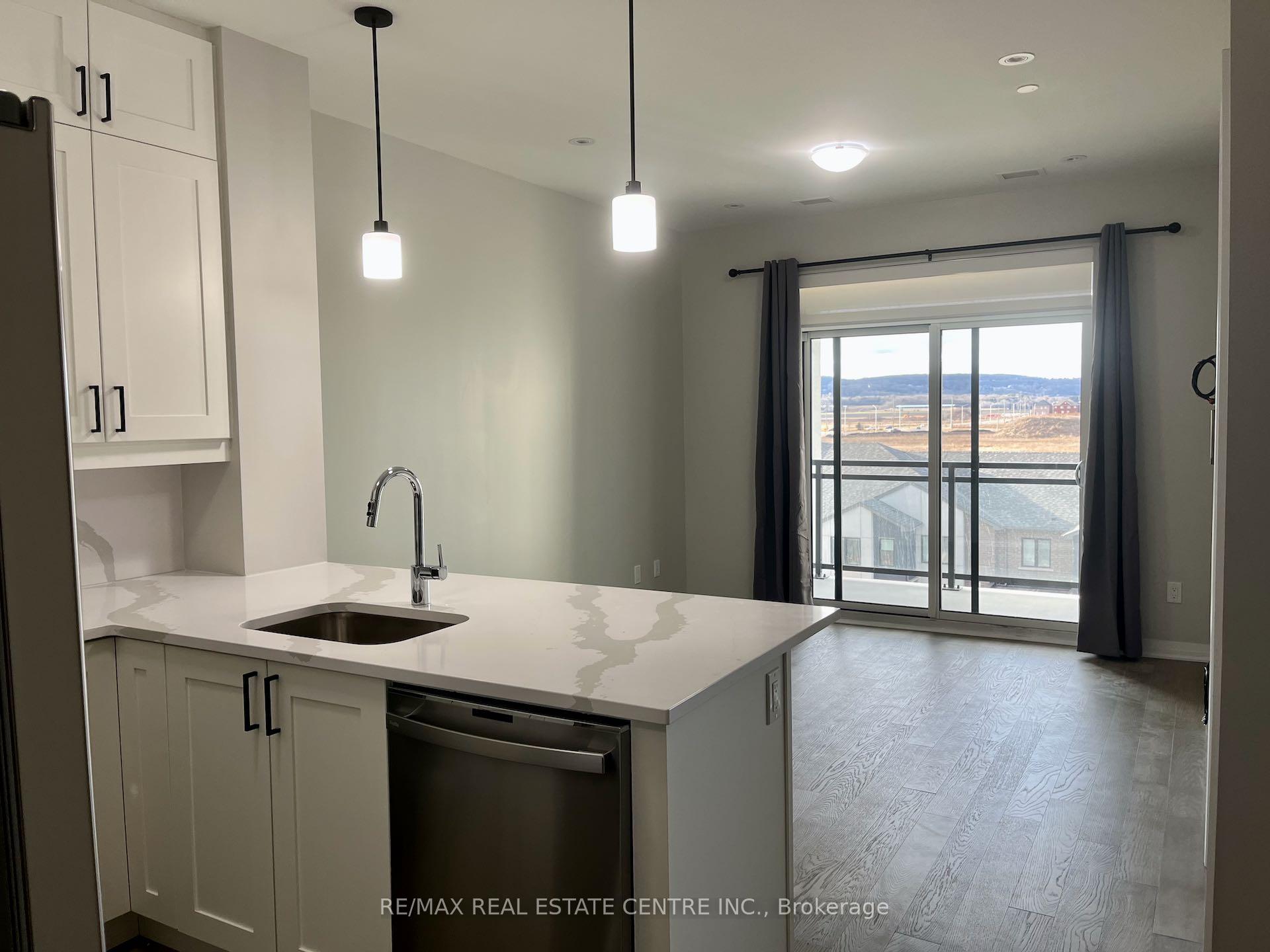 Photo 4 of Unit 422, 460 Gordon Krantz Avenue, Milton, Walker — HOMEH