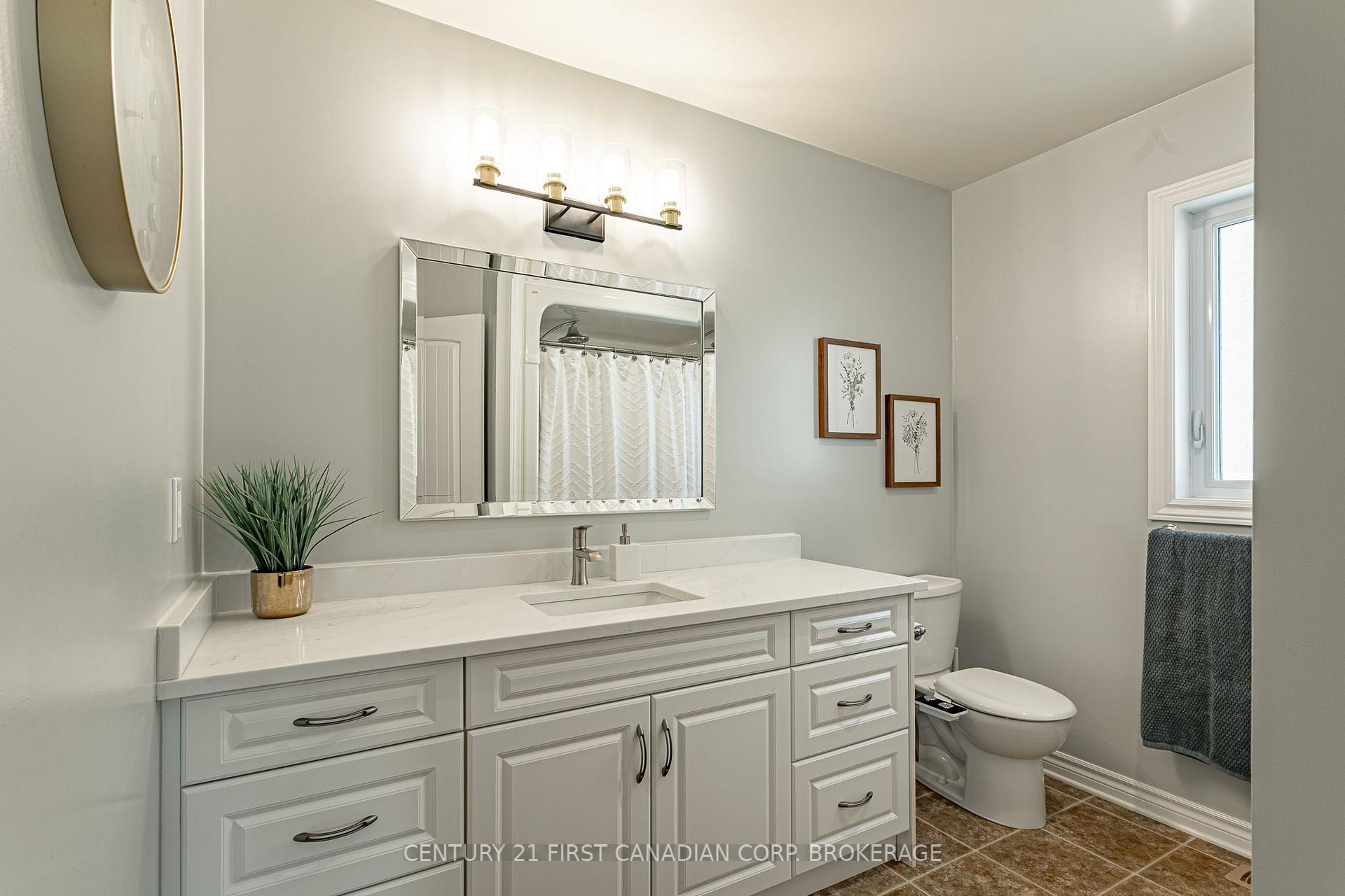 Photo 20 of 270 Boyd Boulevard, Zorra, Thamesford — HOMEH