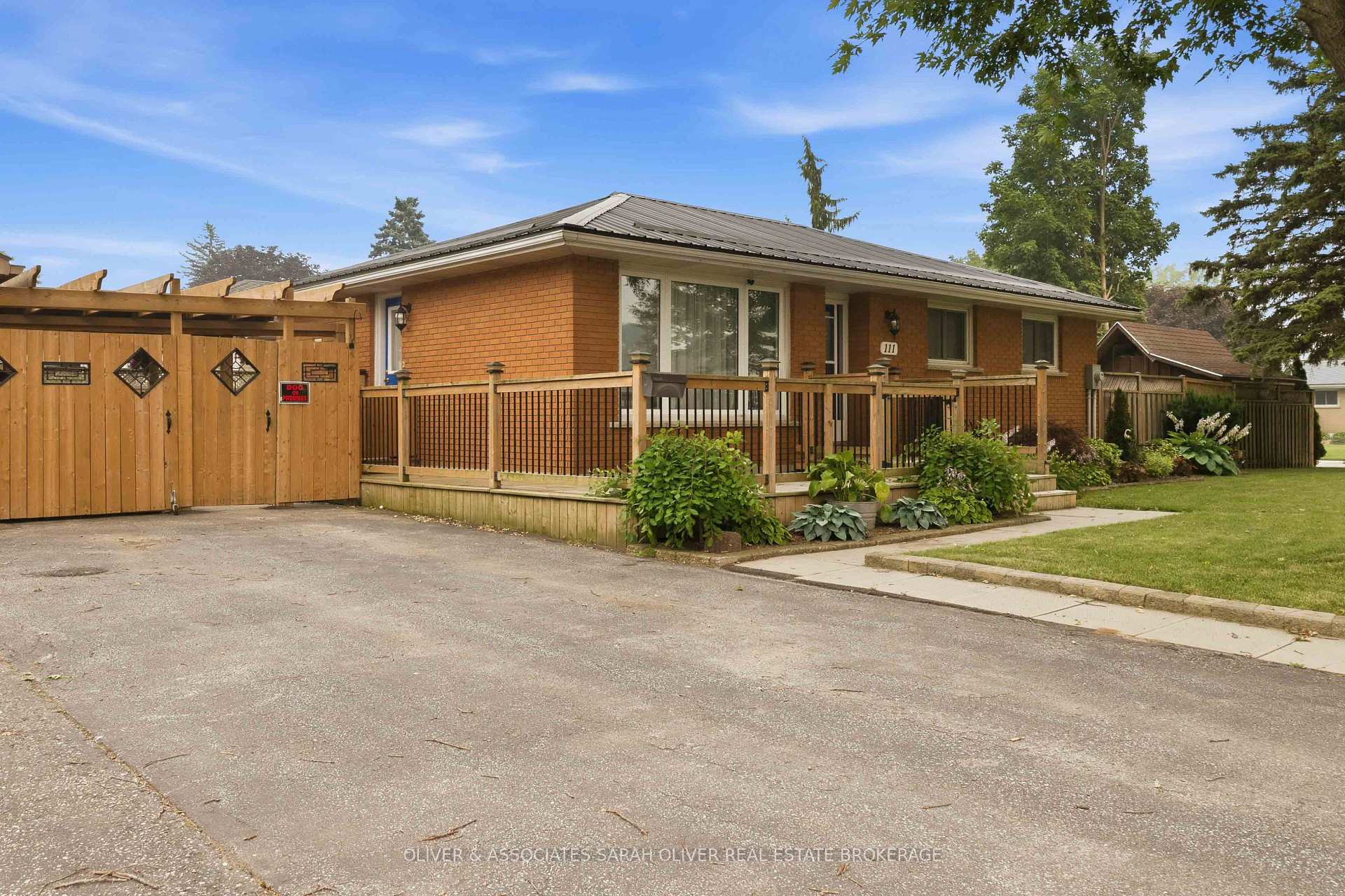 Photo 4 of 111 Treelawn Avenue, Aylmer — HOMEH
