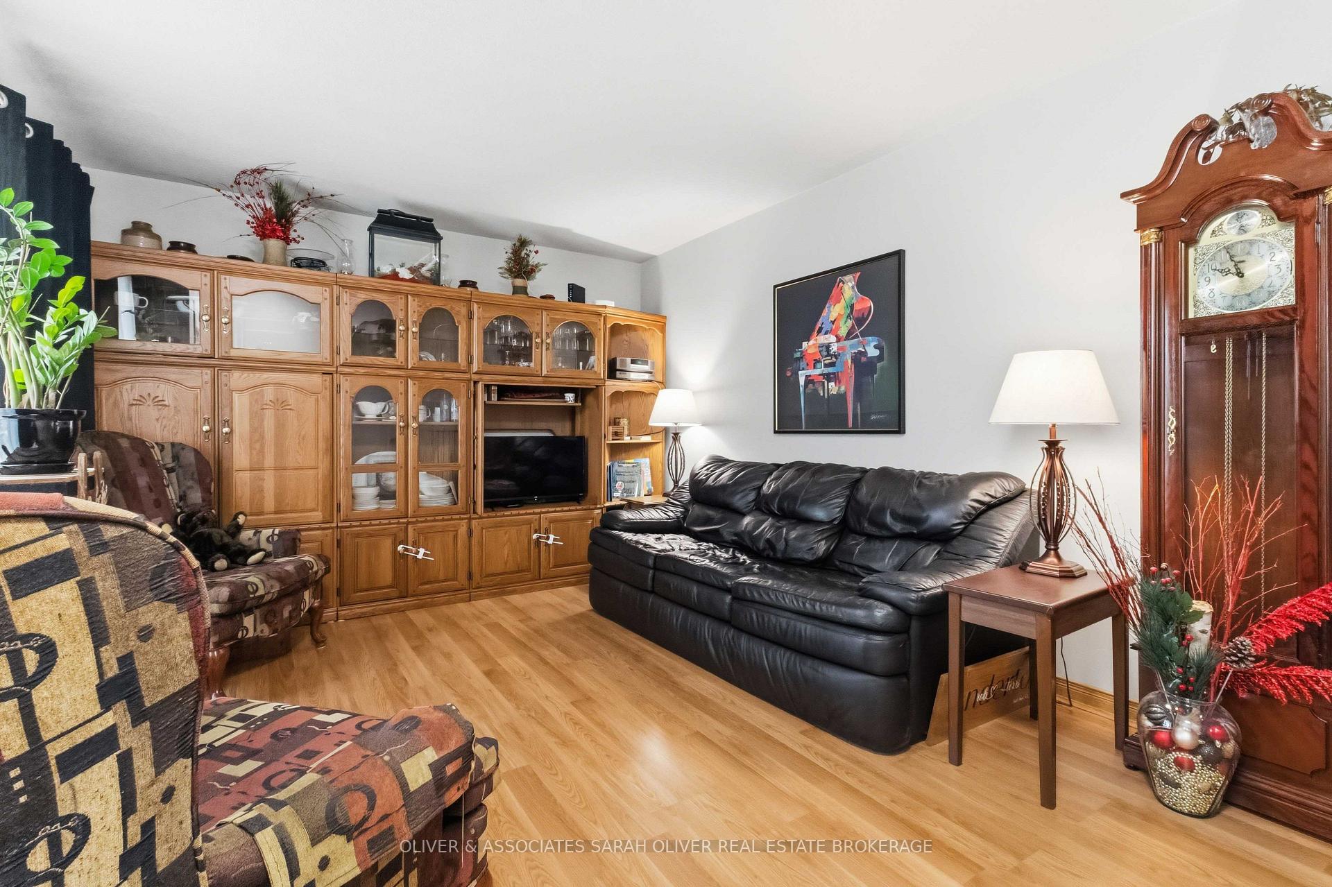 Photo 10 of 111 Treelawn Avenue, Aylmer — HOMEH