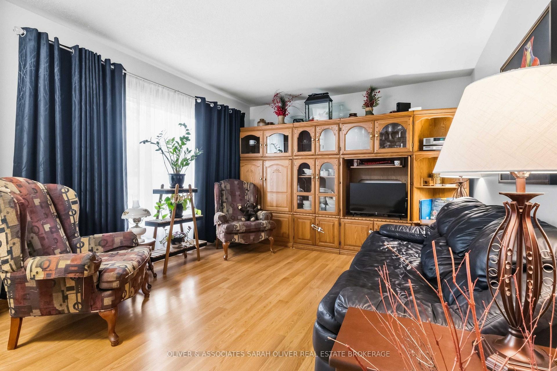 Photo 11 of 111 Treelawn Avenue, Aylmer — HOMEH