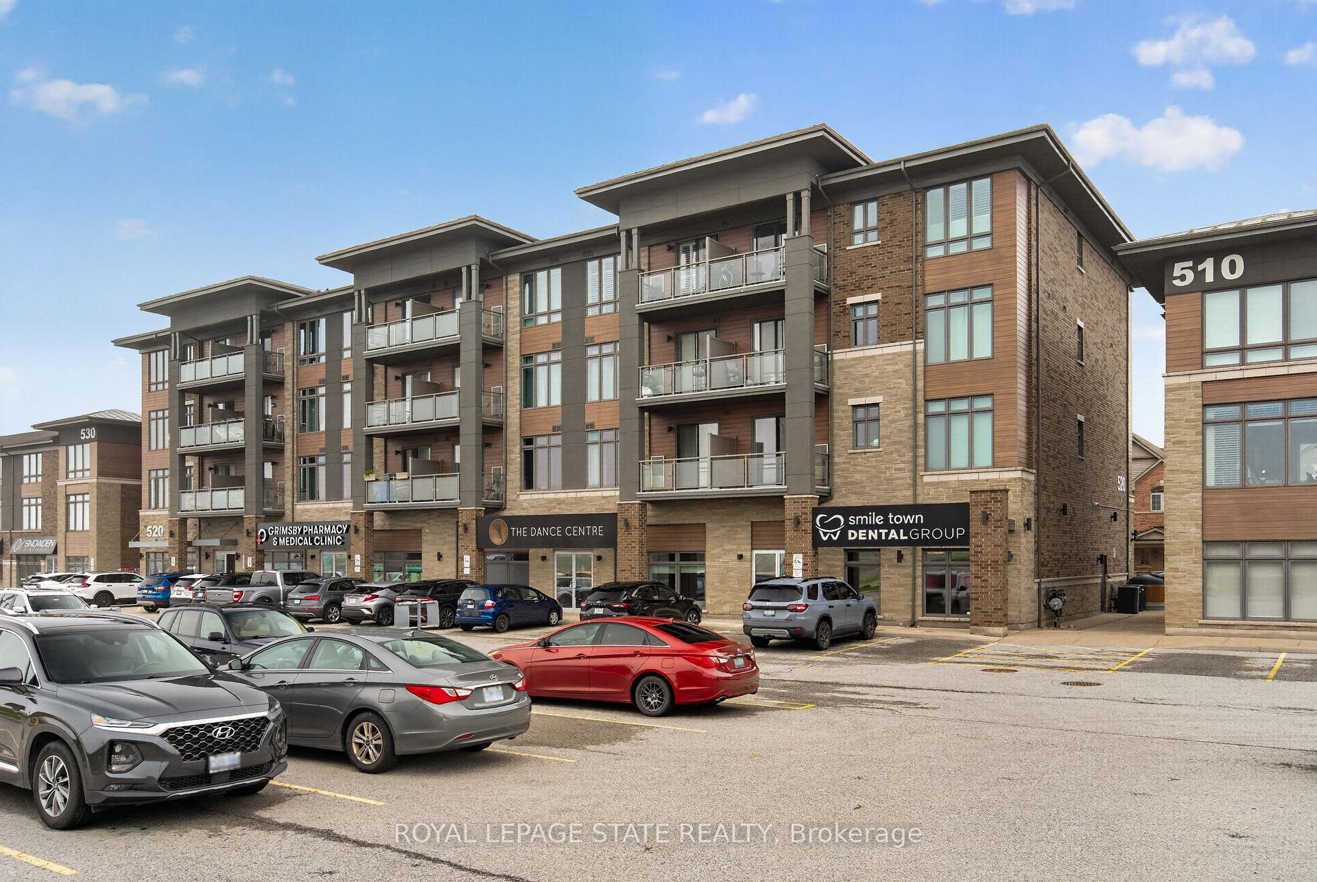 Photo of Unit 308, 520 North Service Road