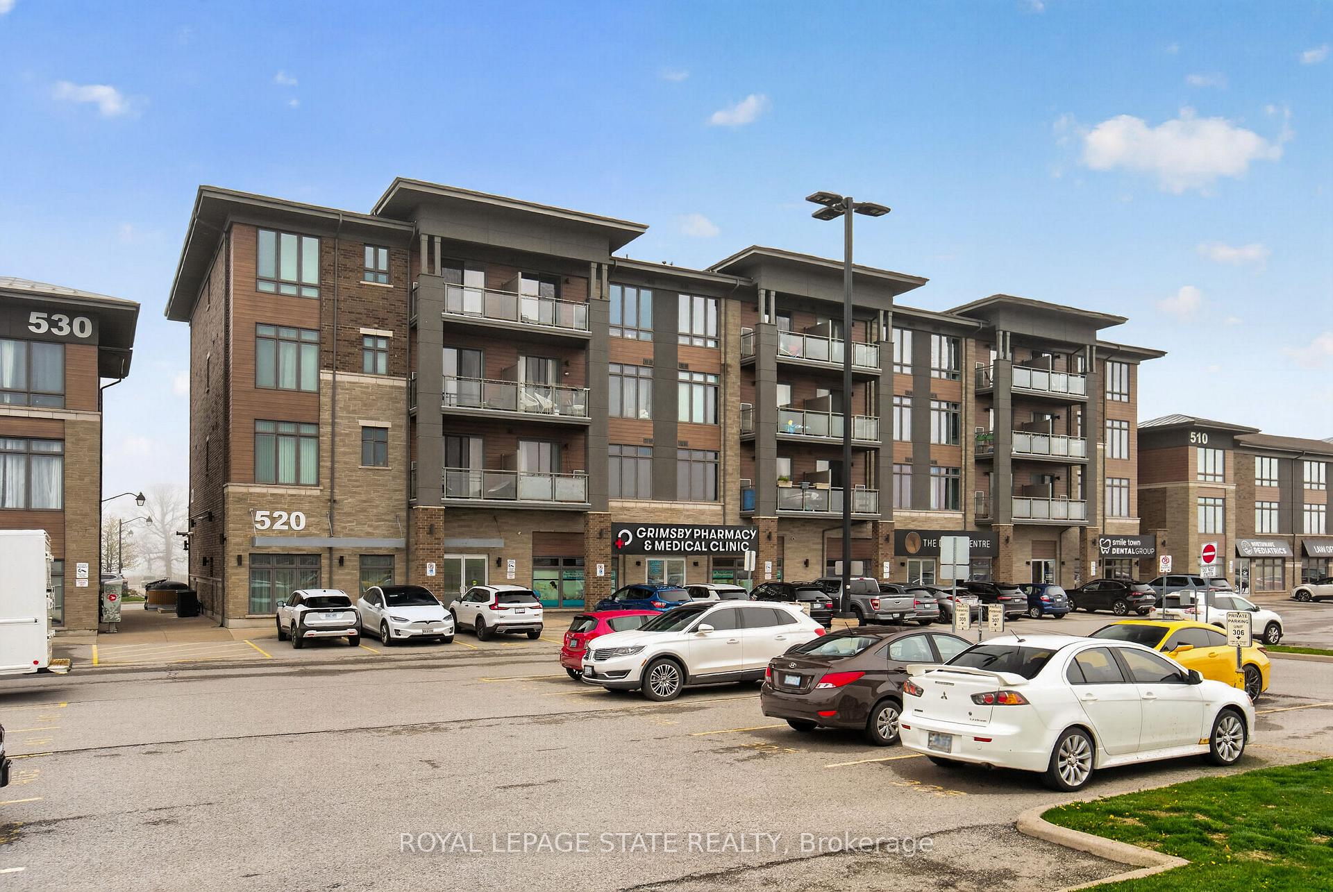 Photo 3 of Unit 308, 520 North Service Road, Grimsby, Grimsby Beach — HOMEH