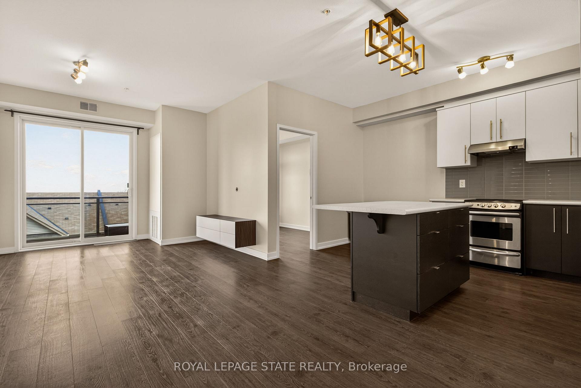 Photo 11 of Unit 308, 520 North Service Road, Grimsby, Grimsby Beach — HOMEH
