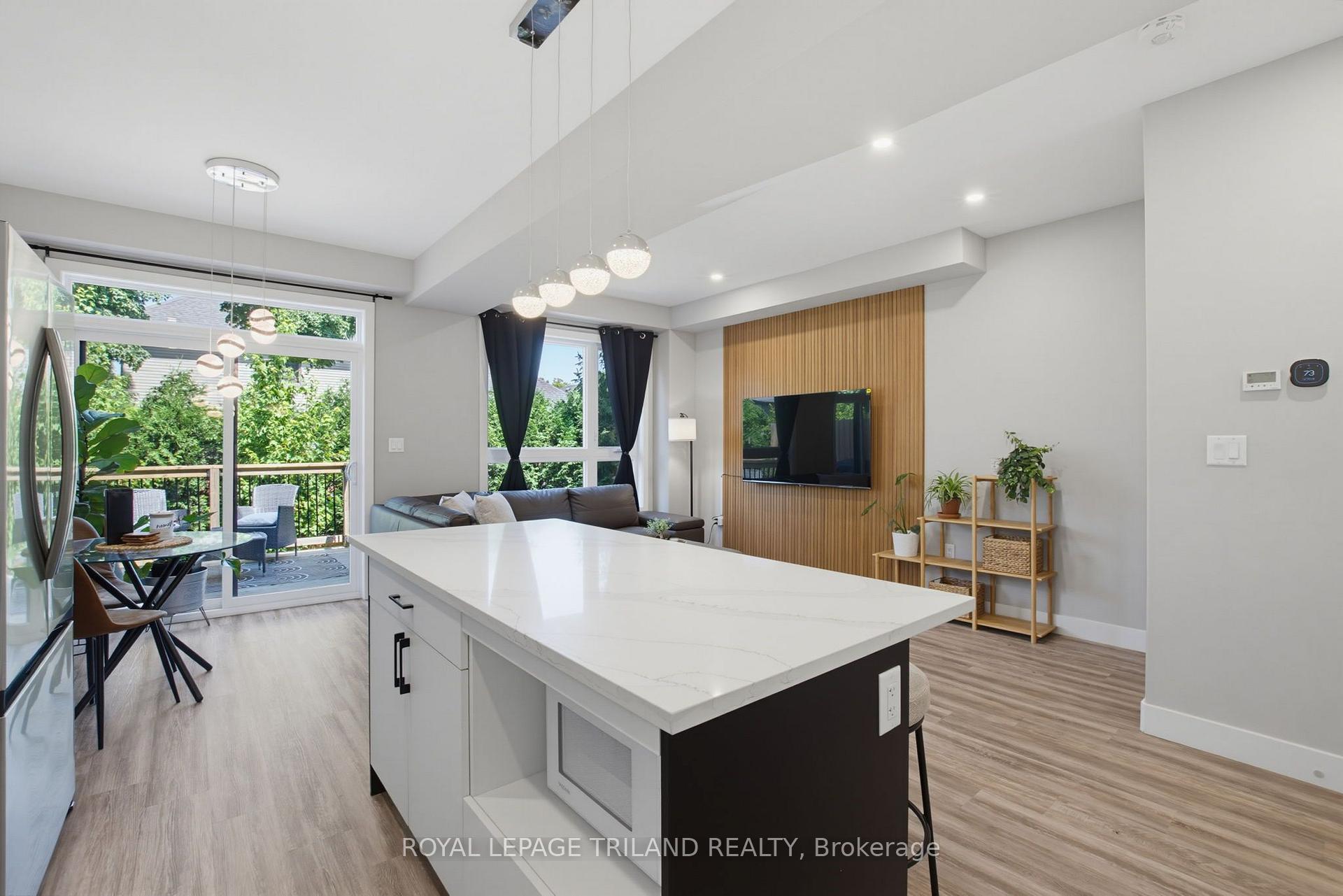 Photo 14 of Unit 14, 3557 Colonel Talbot Road, London, South V — HOMEH