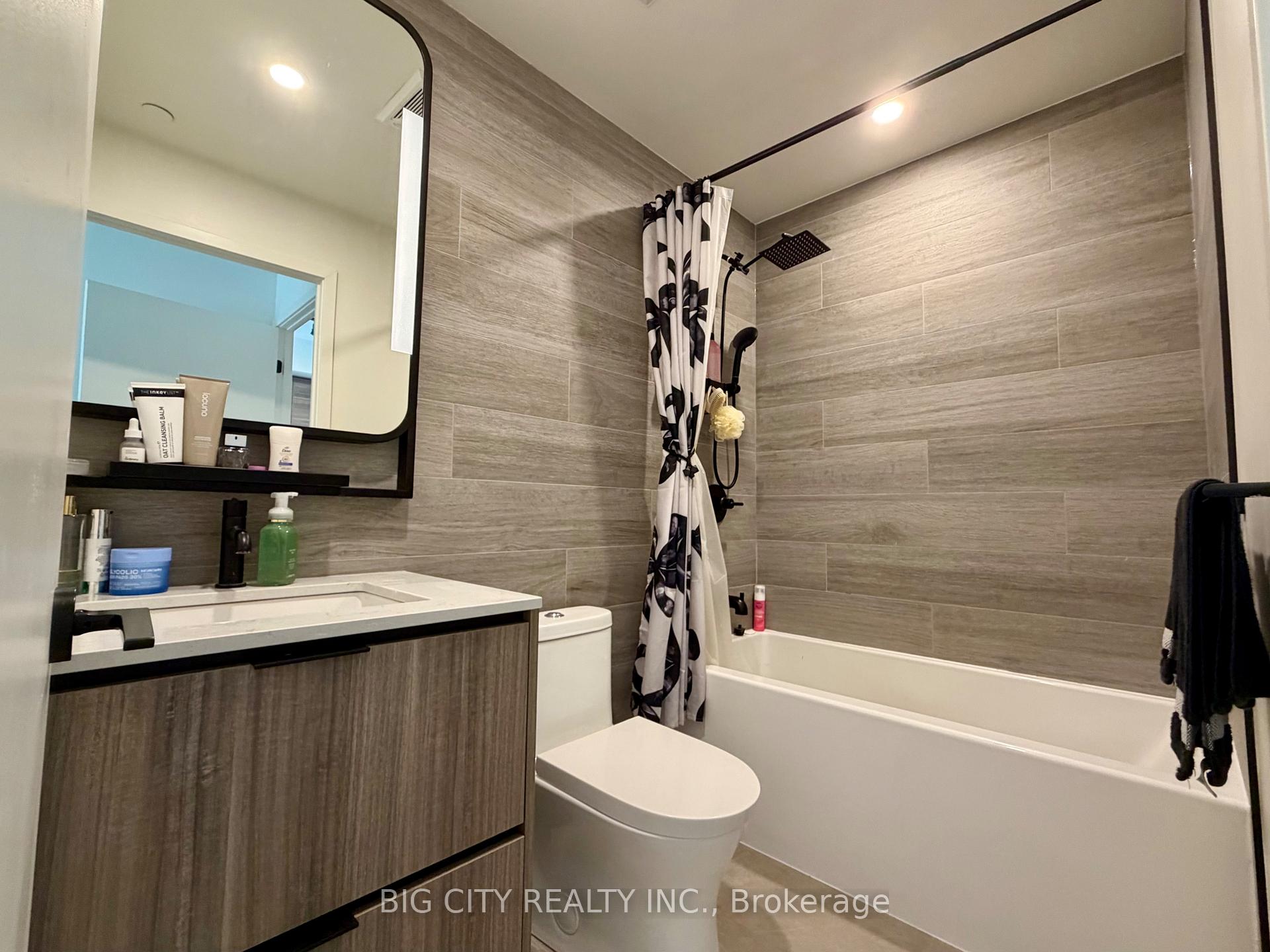 Photo 8 of Unit 341, 1050 Eastern Avenue, Toronto, The Beaches — HOMEH
