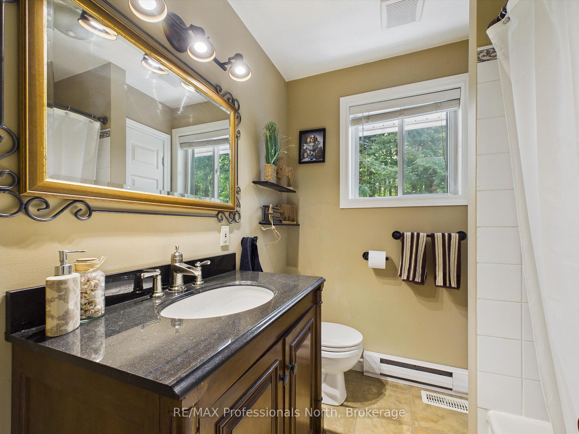 Photo 7 of 800 Manitoba Street, Bracebridge, Macaulay — HOMEH