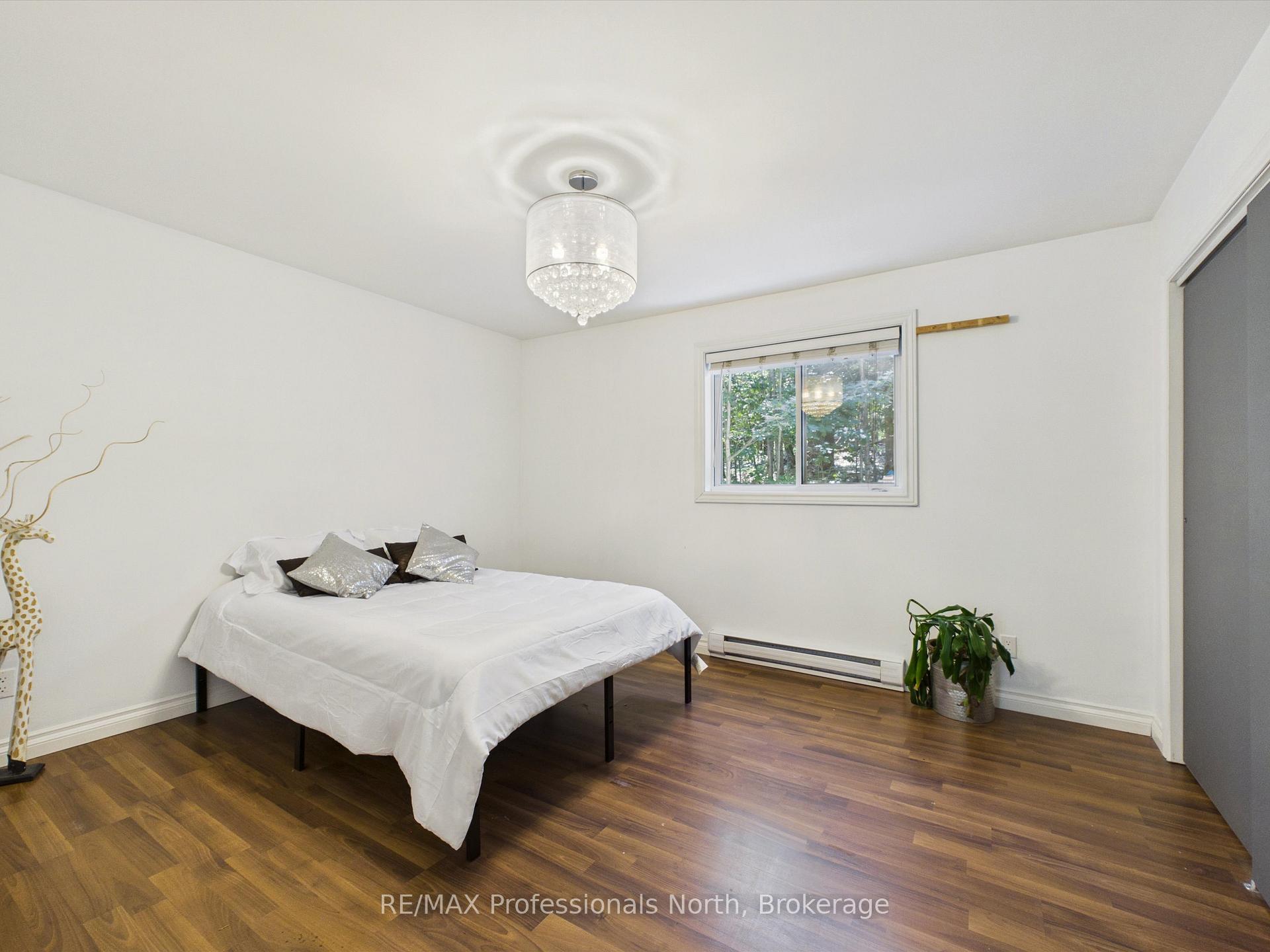 Photo 10 of 800 Manitoba Street, Bracebridge, Macaulay — HOMEH