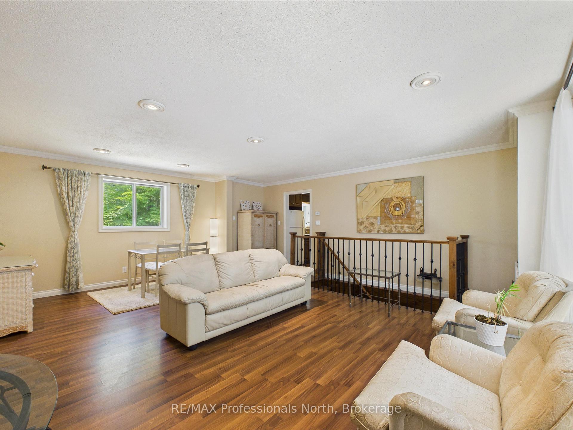 Photo 13 of 800 Manitoba Street, Bracebridge, Macaulay — HOMEH
