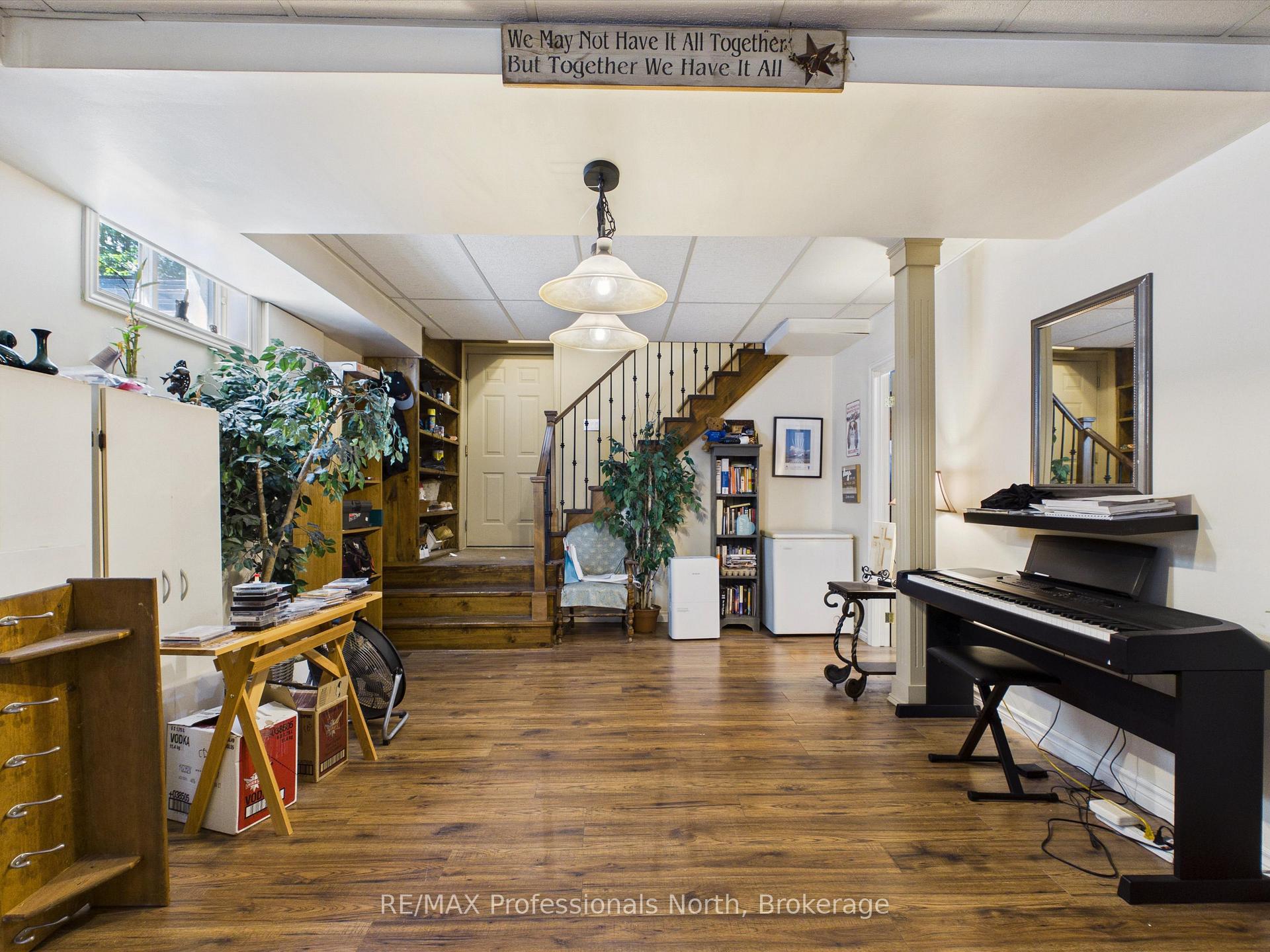 Photo 18 of 800 Manitoba Street, Bracebridge, Macaulay — HOMEH