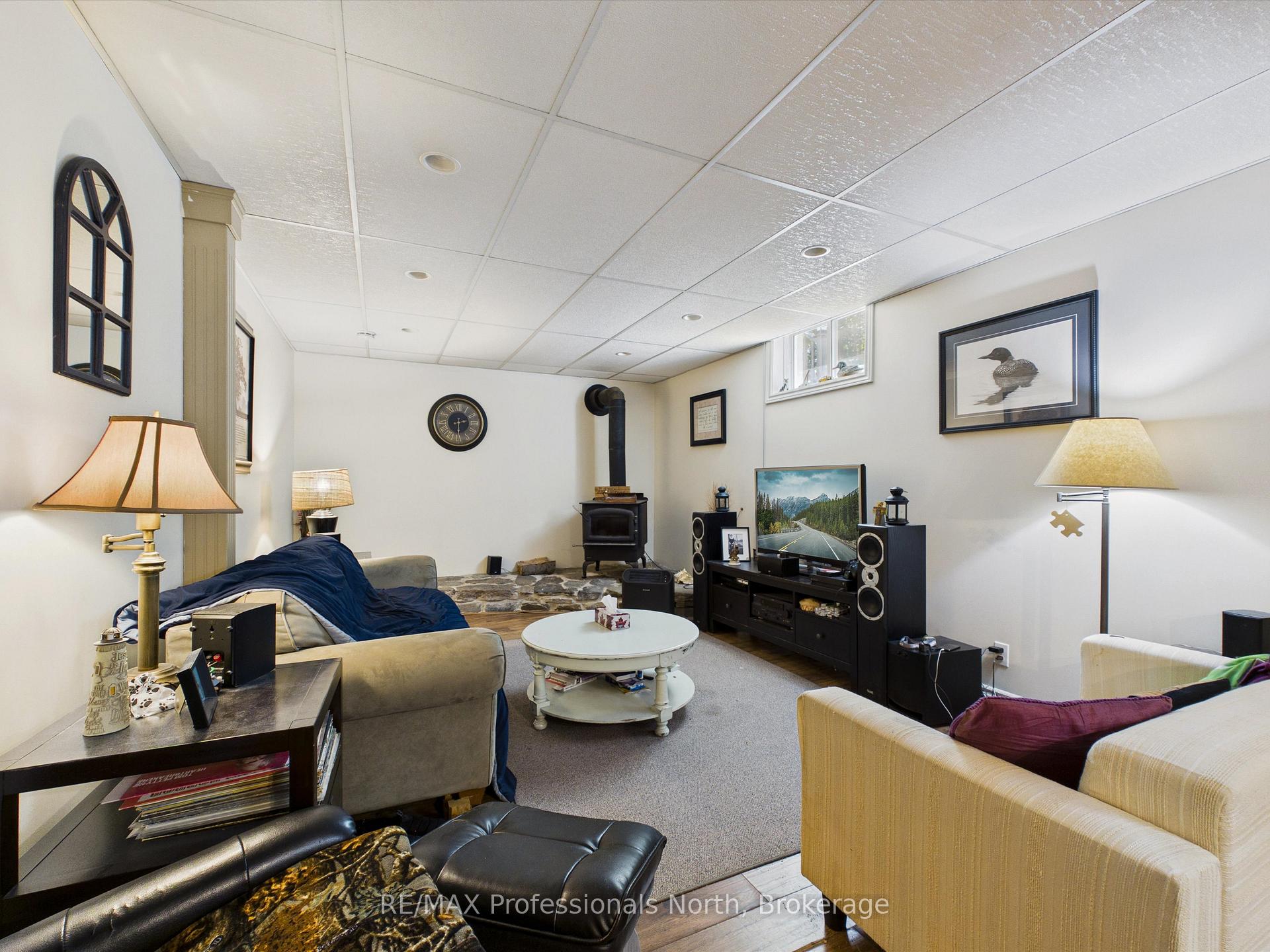 Photo 20 of 800 Manitoba Street, Bracebridge, Macaulay — HOMEH