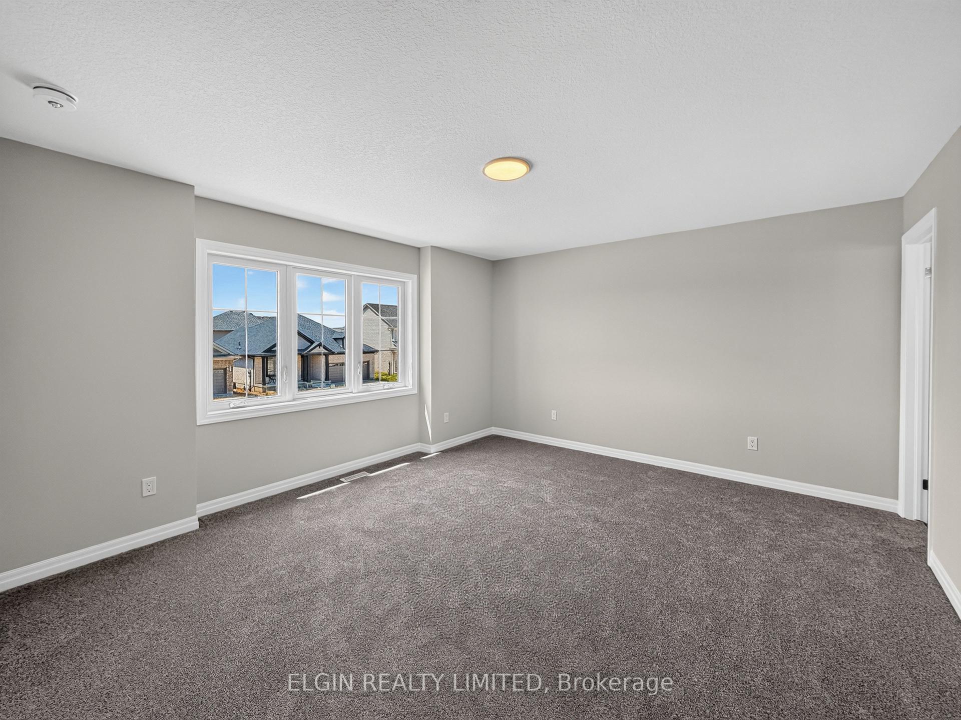 Photo 12 of 30 Hemlock Crescent, Aylmer — HOMEH
