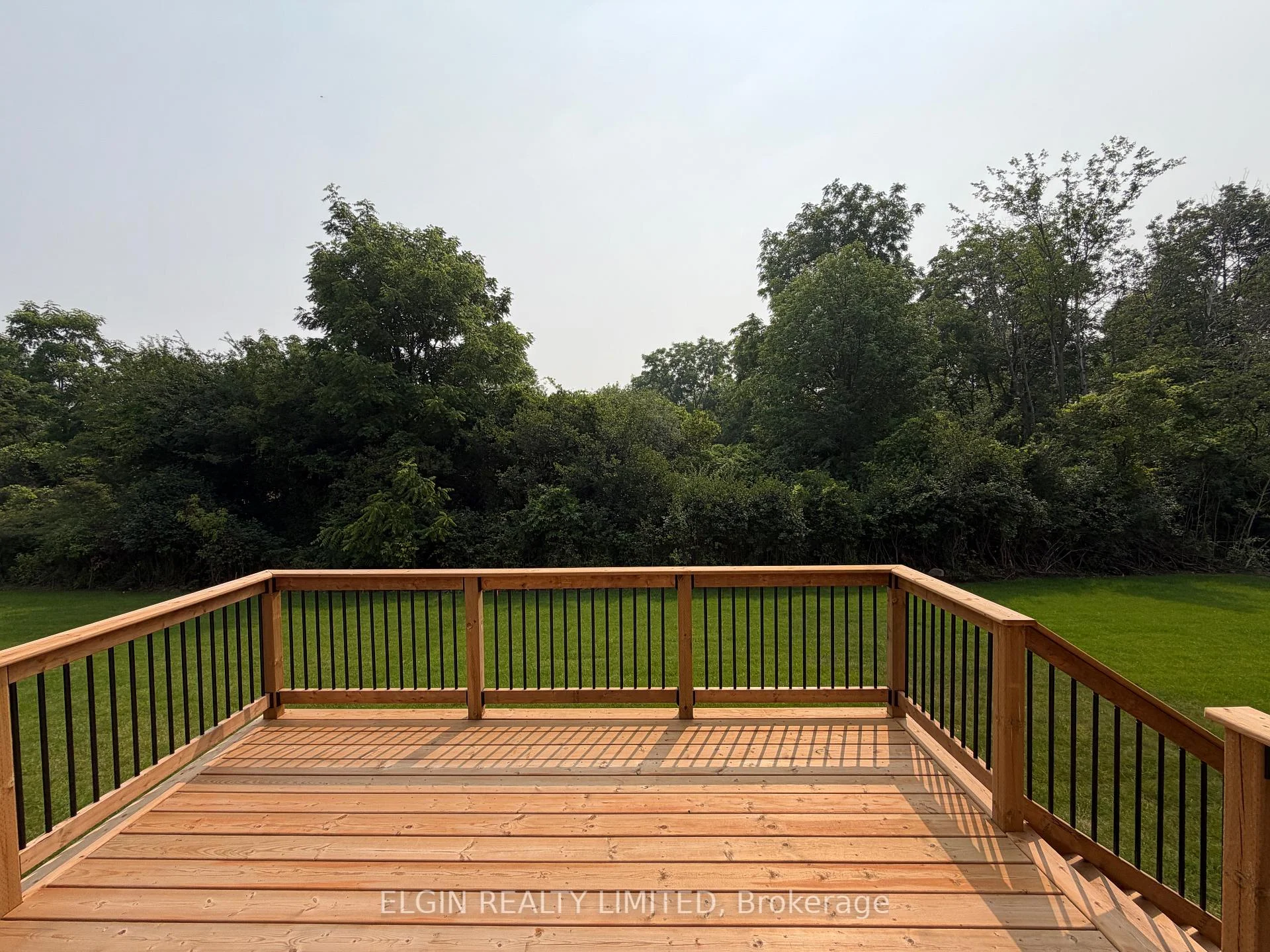 Photo 2 of 30 Hemlock Crescent, Aylmer — HOMEH