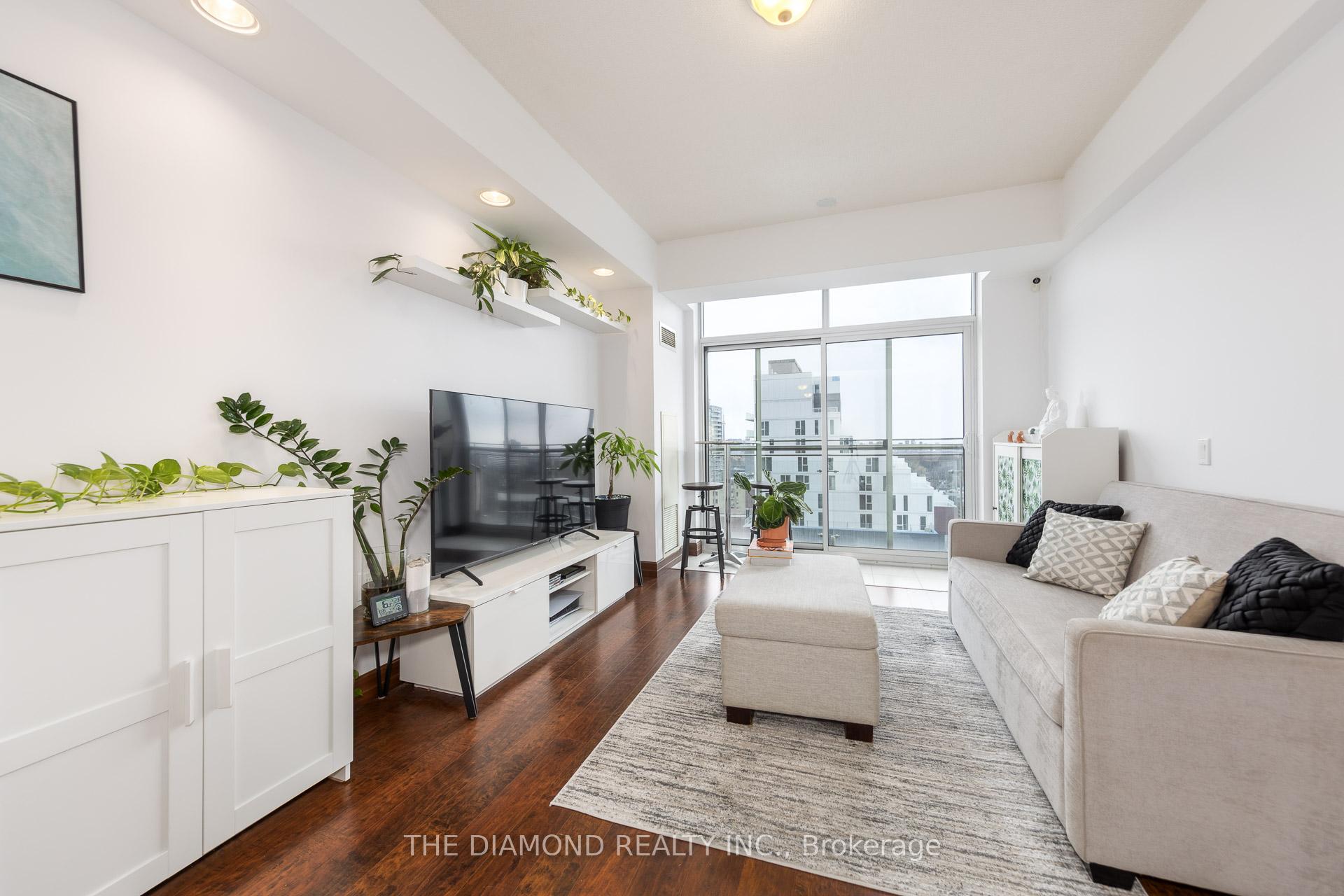 Photo 1 of Unit PH 5, 15 Maplewood Avenue, Toronto, Humewood-Cedarvale — HOMEH