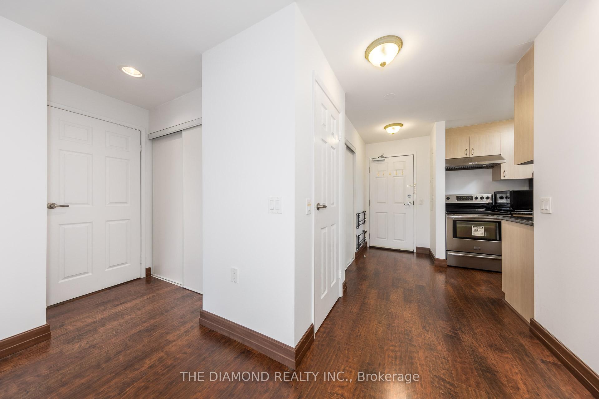 Photo 5 of Unit PH 5, 15 Maplewood Avenue, Toronto, Humewood-Cedarvale — HOMEH