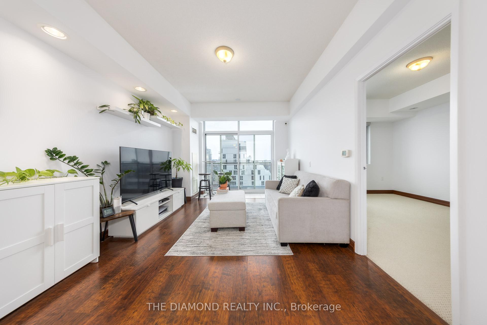 Photo 2 of Unit PH 5, 15 Maplewood Avenue, Toronto, Humewood-Cedarvale — HOMEH