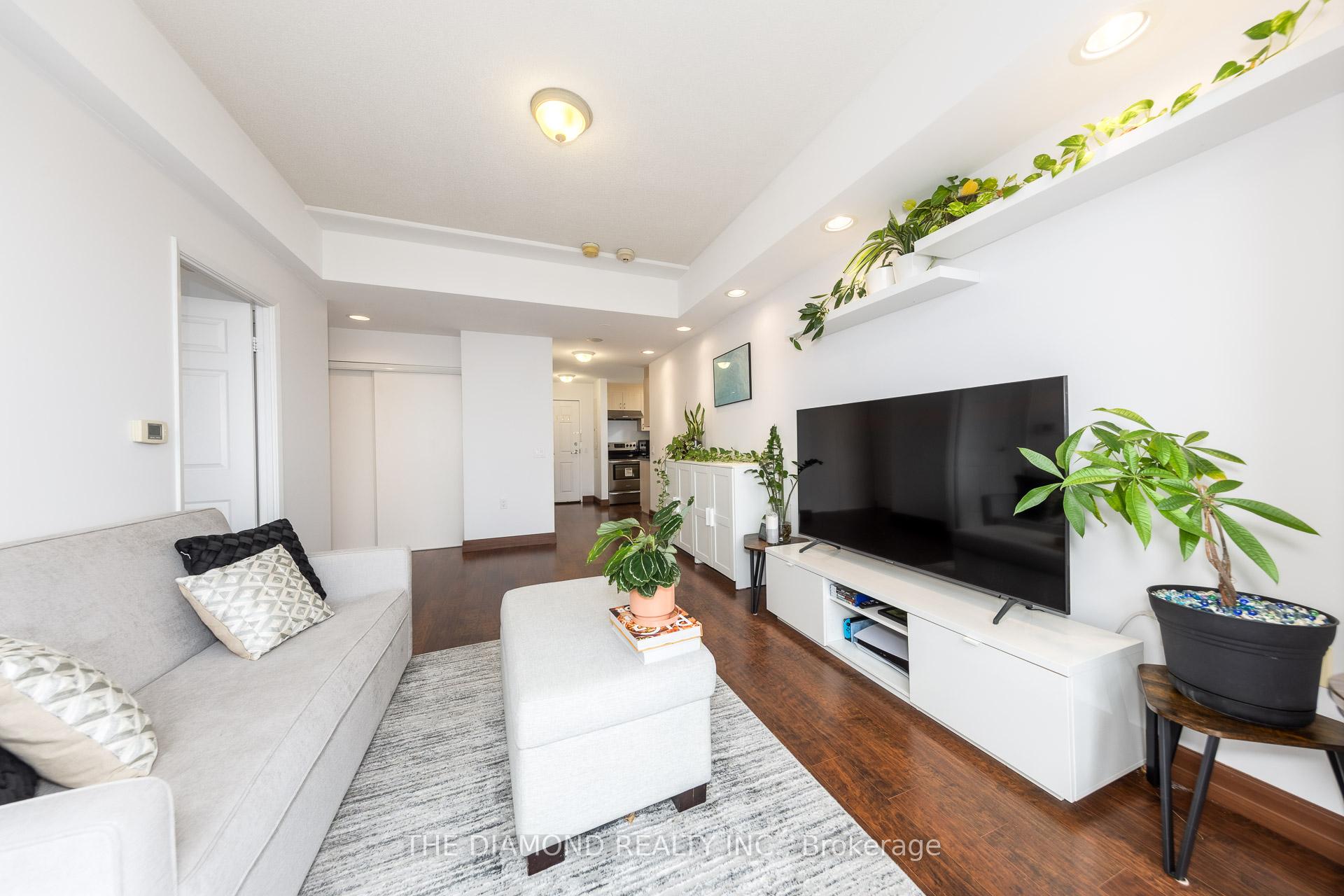 Photo 12 of Unit PH 5, 15 Maplewood Avenue, Toronto, Humewood-Cedarvale — HOMEH
