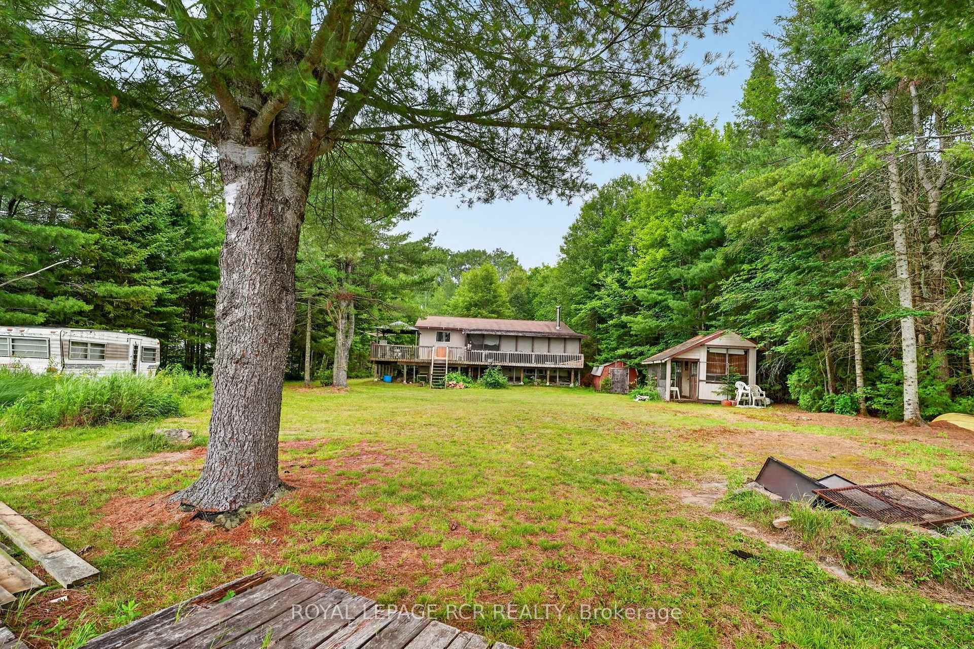 Photo 3 of 1101 Peter Road, Bracebridge, Macaulay — HOMEH