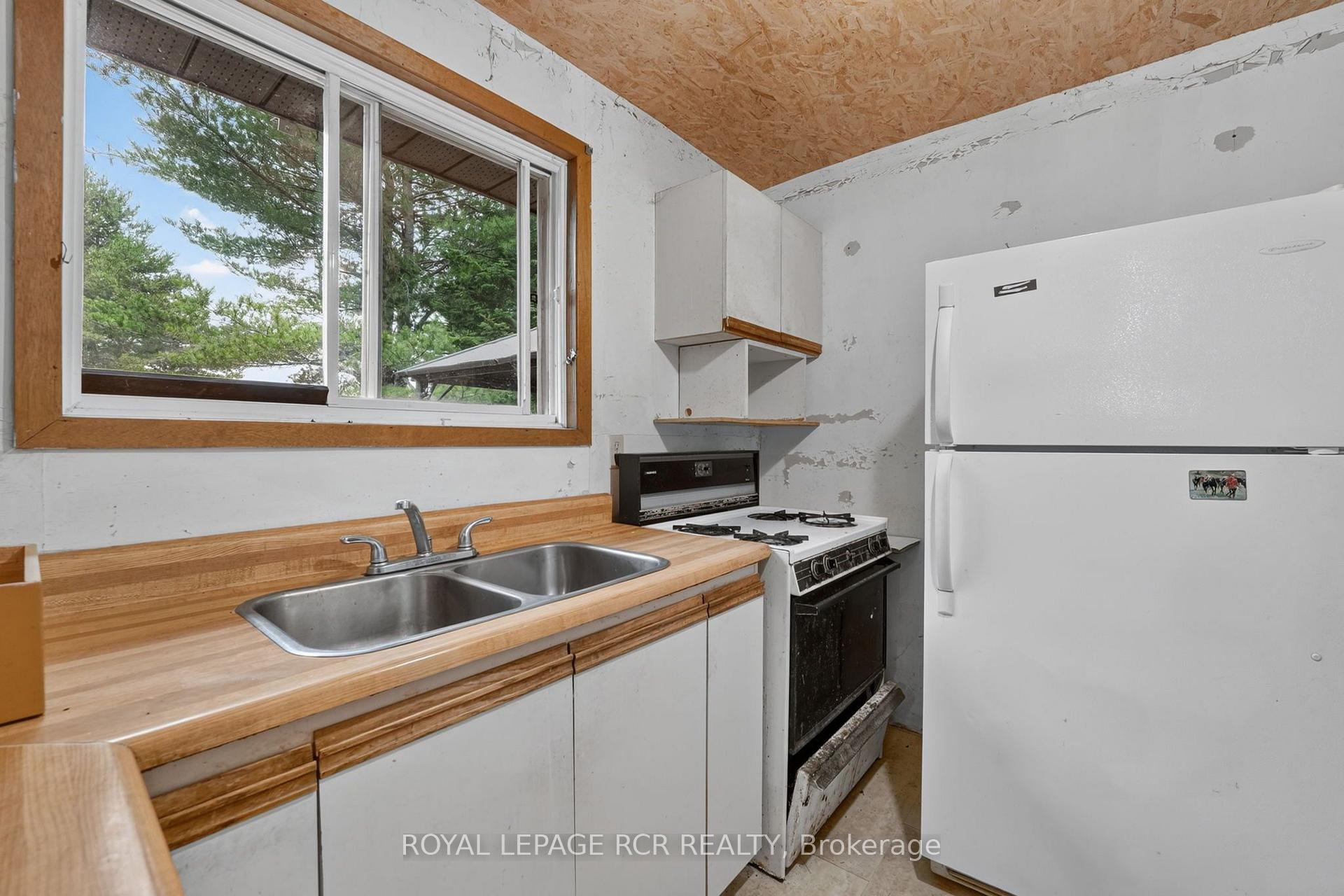 Photo 8 of 1101 Peter Road, Bracebridge, Macaulay — HOMEH