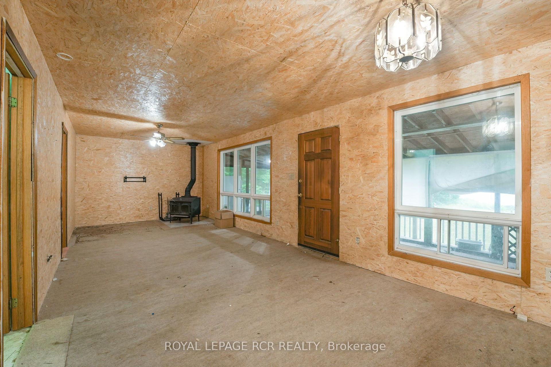 Photo 11 of 1101 Peter Road, Bracebridge, Macaulay — HOMEH