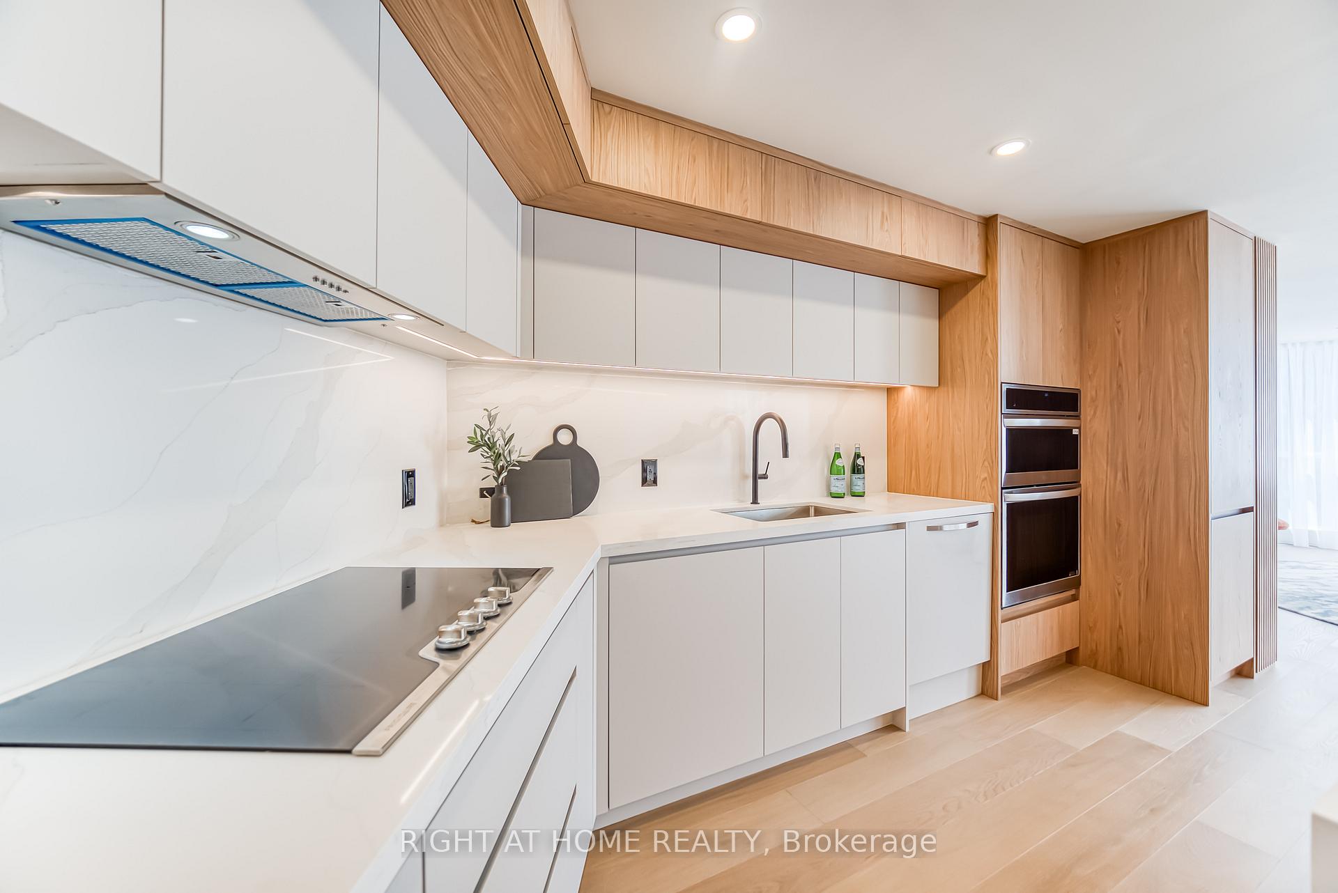 Photo 13 of Unit 501, 85 Skymark Drive, North York, Hillcrest Village — HOMEH