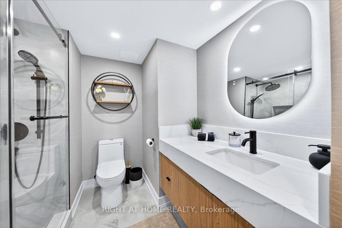 Photo 24 of Unit 501, 85 Skymark Drive, North York, Hillcrest Village — HOMEH