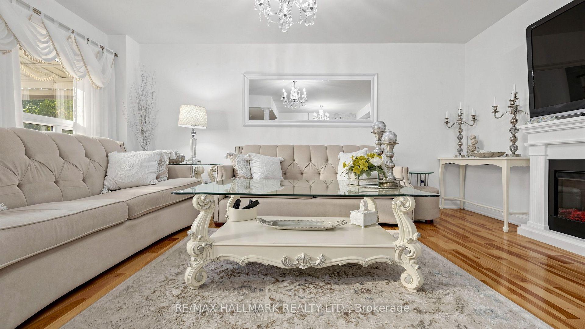 Photo 6 of 25 Wicks Drive, Ajax, Central East — HOMEH