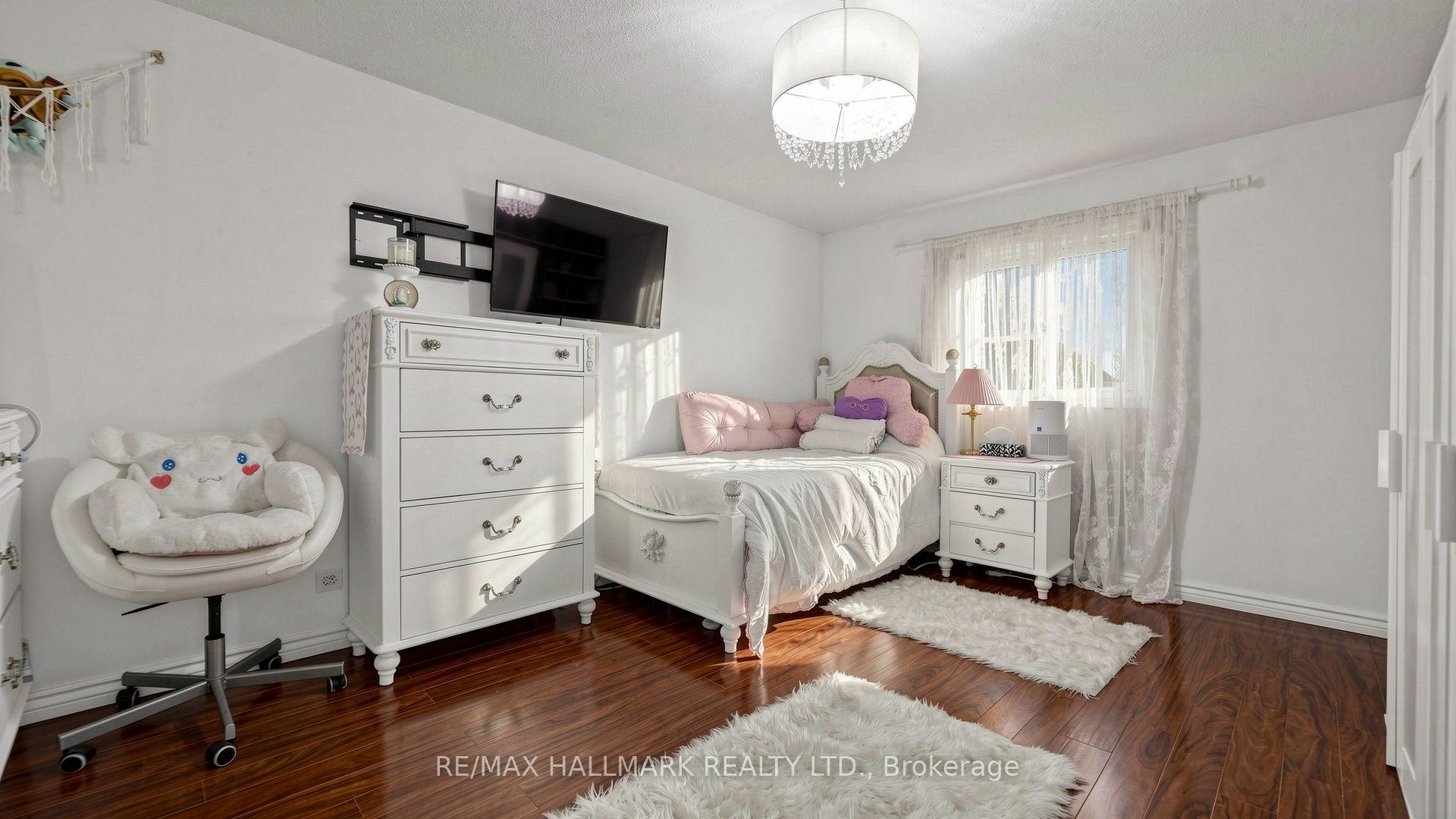 Photo 32 of 25 Wicks Drive, Ajax, Central East — HOMEH