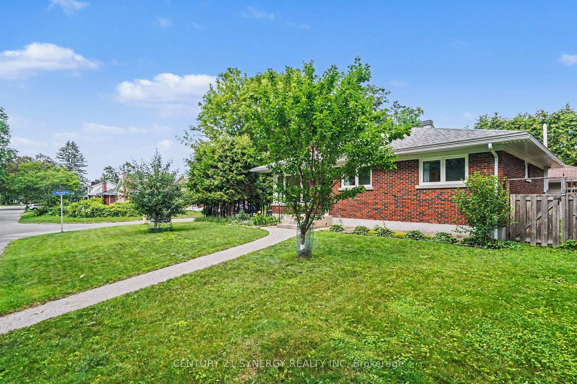 Photo 2 of 1225 Major Street, Ottawa, Bel Air Park — HOMEH