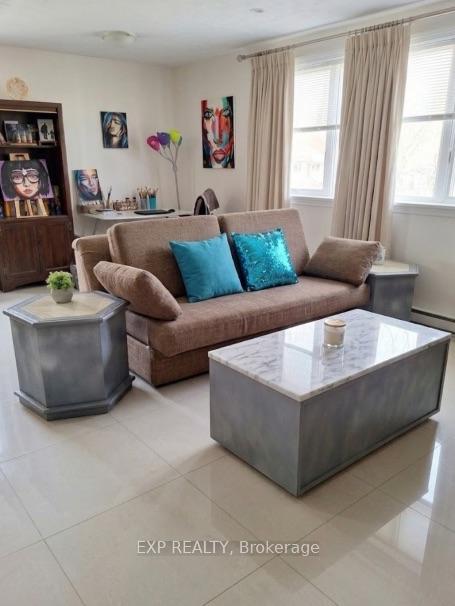 Photo 7 of Unit 3, 256 Lakeshore Road E, Mississauga, Port Credit — HOMEH