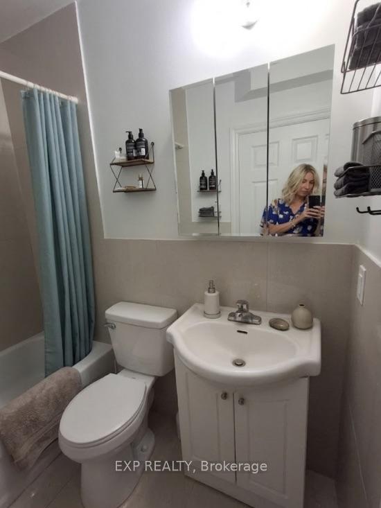 Photo 12 of Unit 3, 256 Lakeshore Road E, Mississauga, Port Credit — HOMEH