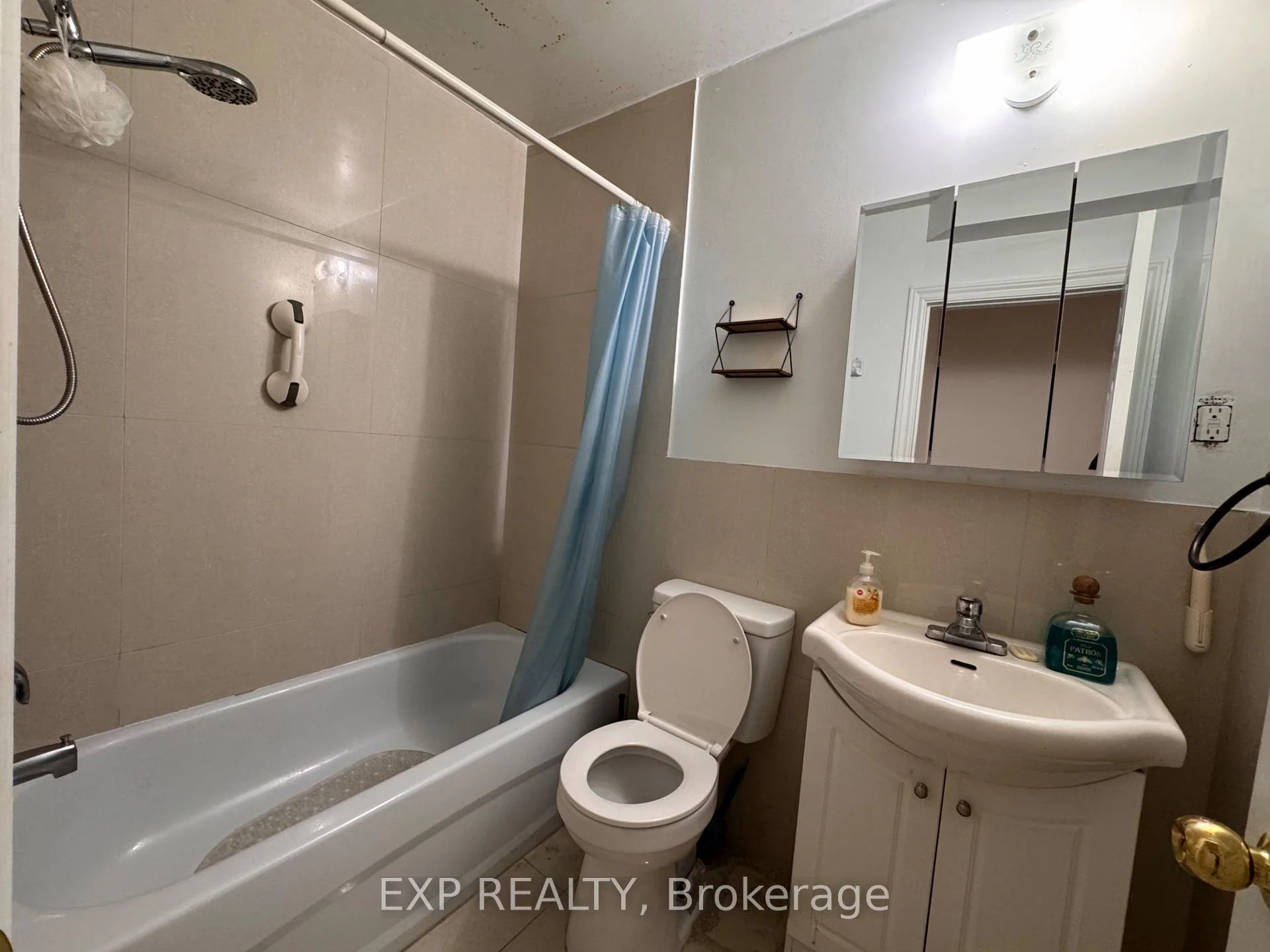 Photo 20 of Unit 3, 256 Lakeshore Road E, Mississauga, Port Credit — HOMEH