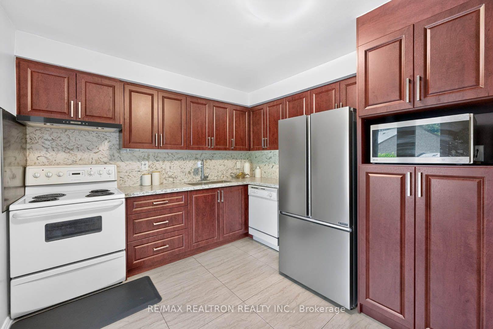 Photo 12 of Unit 36, 100 Burrows Hall Boulevard, Scarborough, Malvern — HOMEH