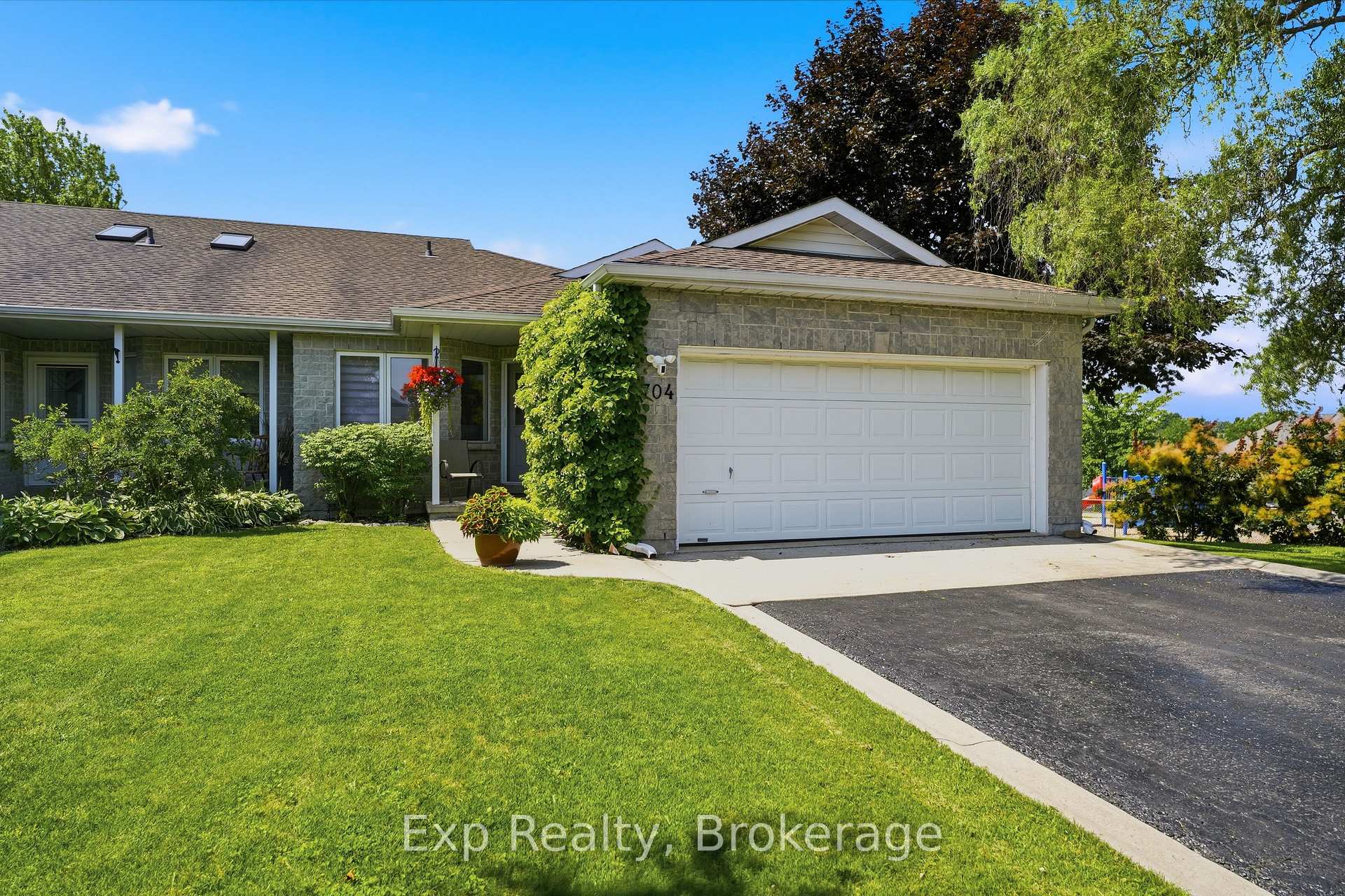 Photo 1 of 704 Millwood Drive, Kingston, City SouthWest — HOMEH