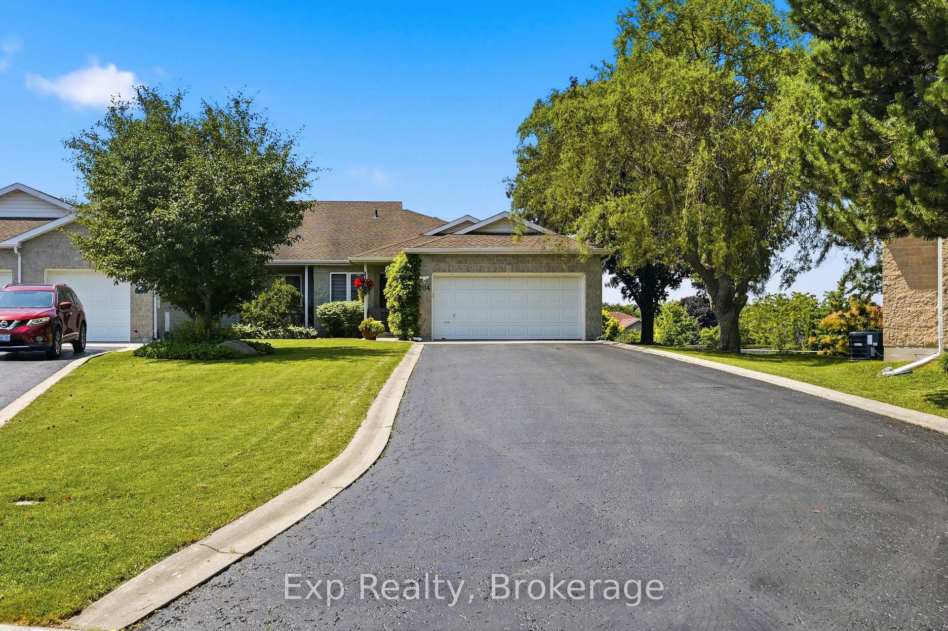 Photo 2 of 704 Millwood Drive, Kingston, City SouthWest — HOMEH