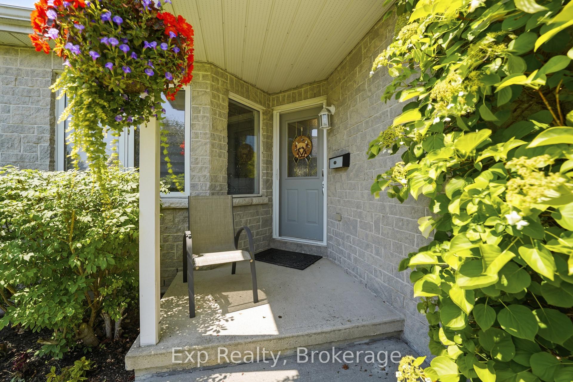 Photo 5 of 704 Millwood Drive, Kingston, City SouthWest — HOMEH