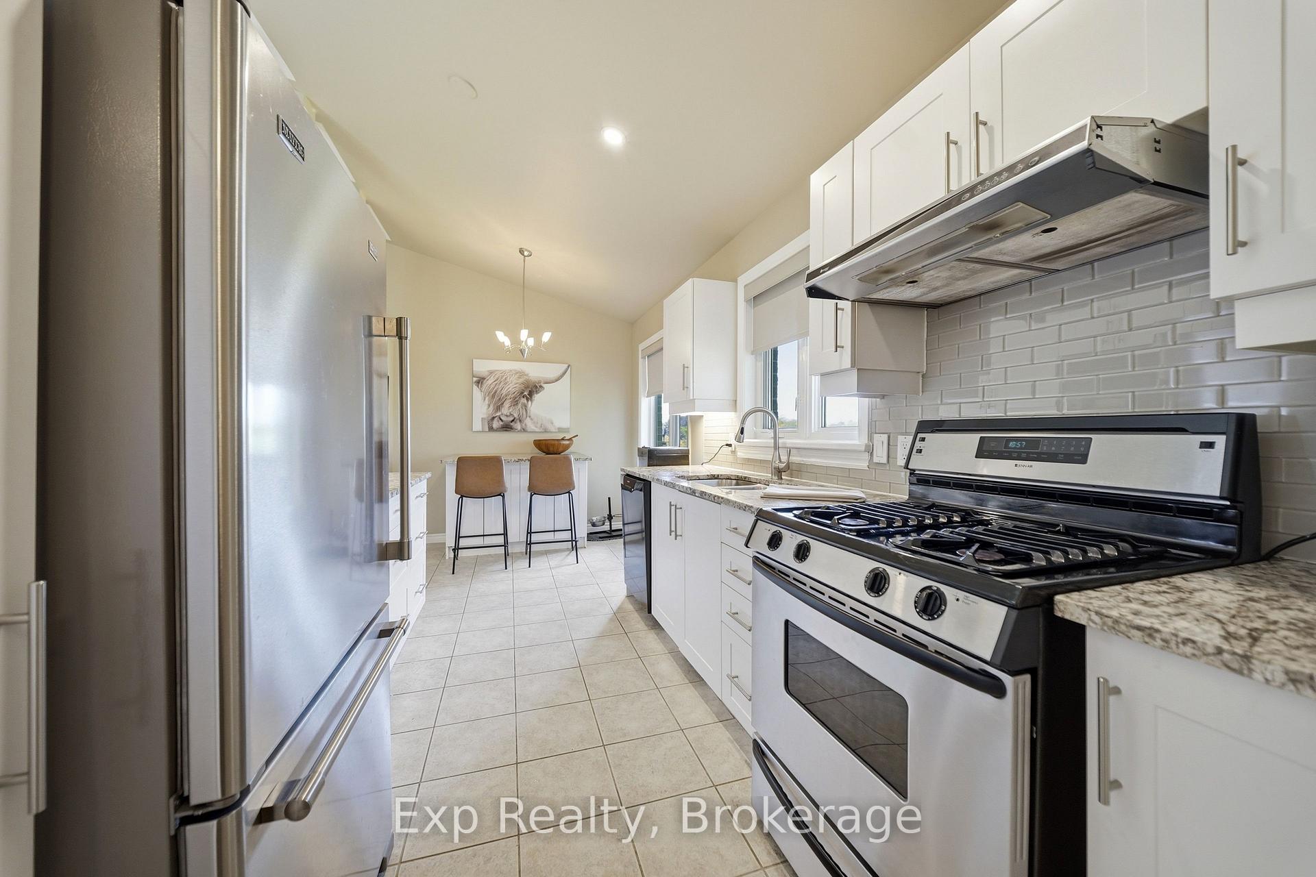 Photo 11 of 704 Millwood Drive, Kingston, City SouthWest — HOMEH