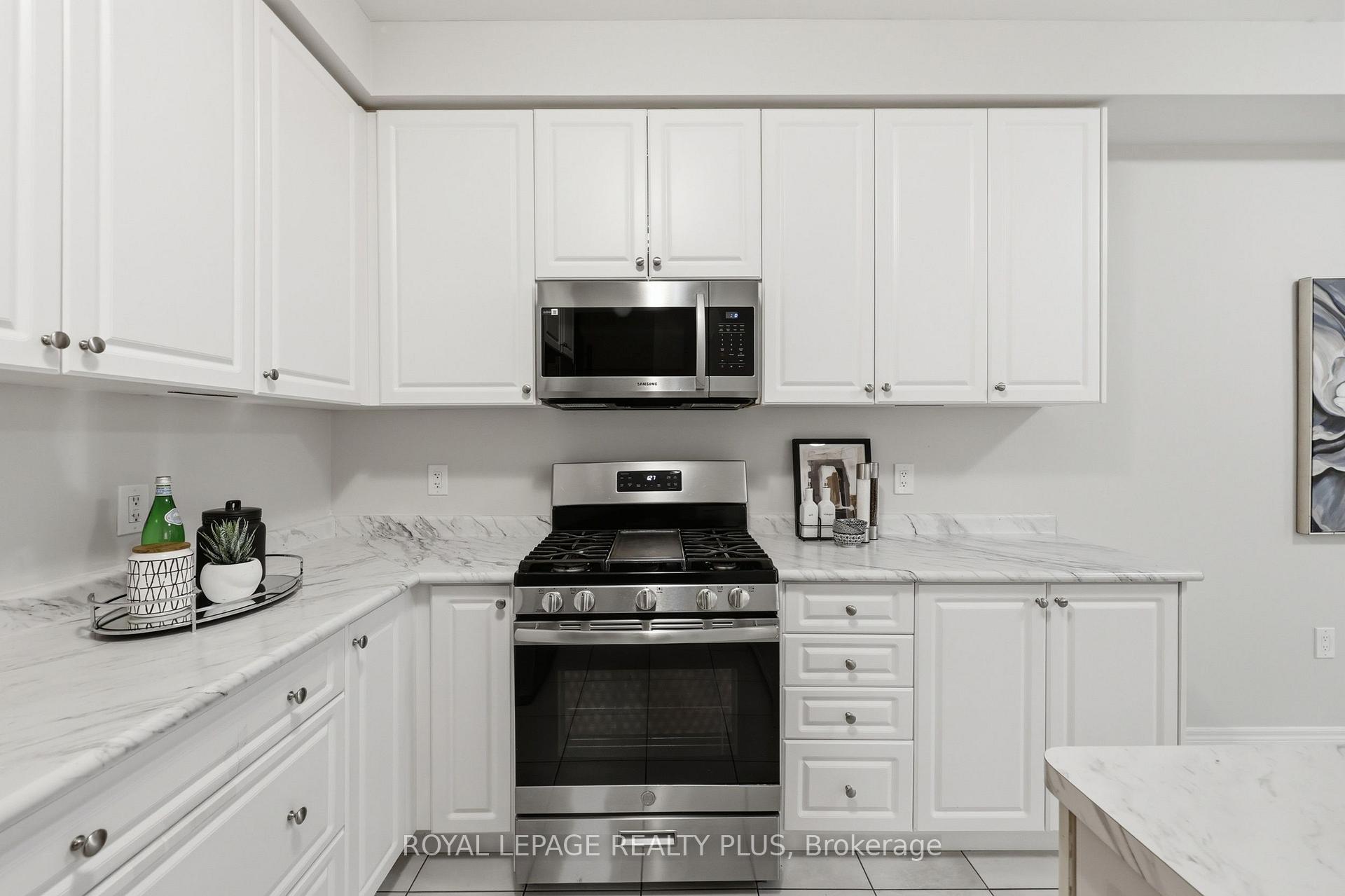 Photo 18 of 1527 Carr Landing, Milton, Ford — HOMEH