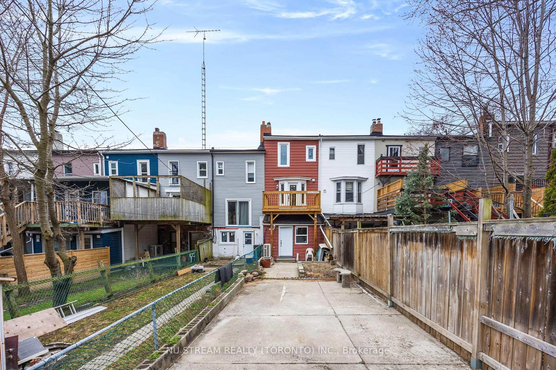 Photo 10 of Unit Lower Unit, 393 Jones Avenue, Toronto, Blake-Jones — HOMEH
