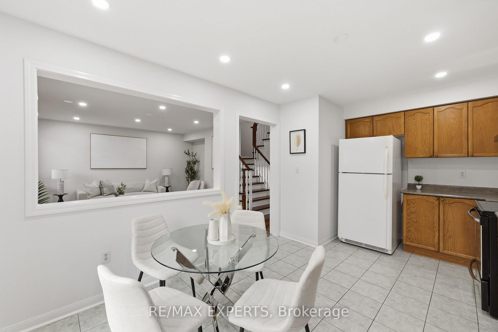 Photo 8 of 554 Caverhill Crescent, Milton, Clarke — HOMEH